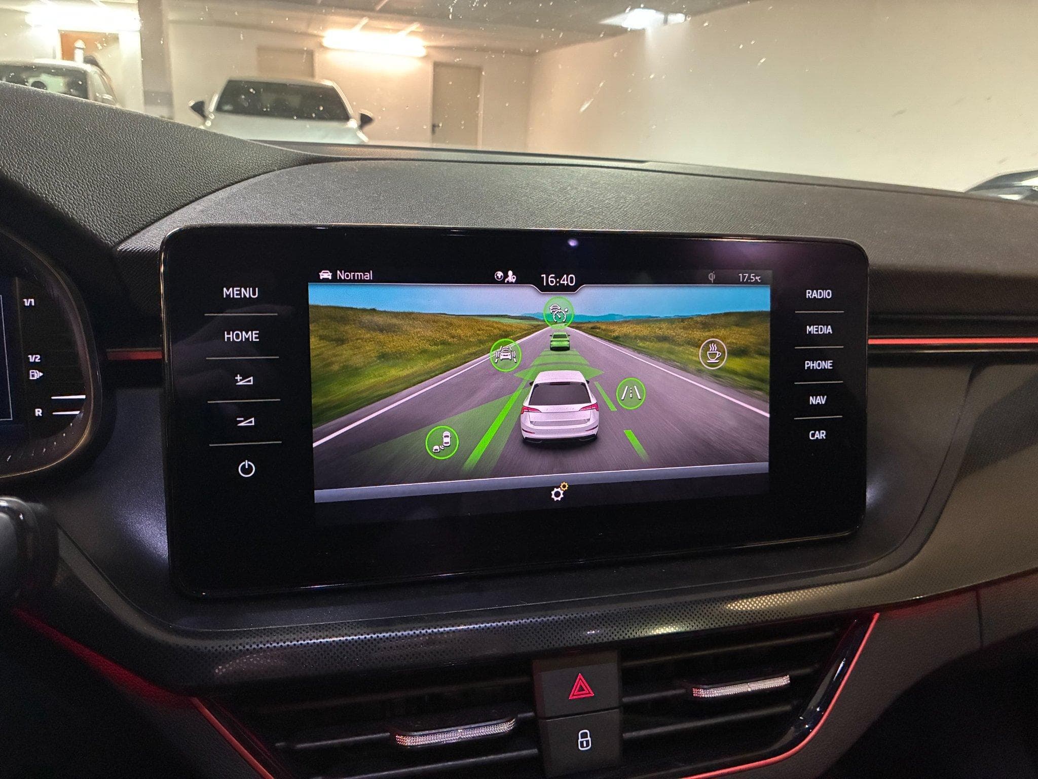 Skoda Scala MonteCarlo+1.5TSI+150hp+DSG+PSP+LED+Pano (2020) - Photo 10