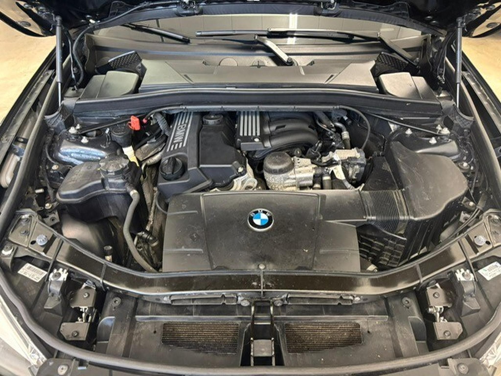 BMW X1 18i sDrive (2014) - Photo 14