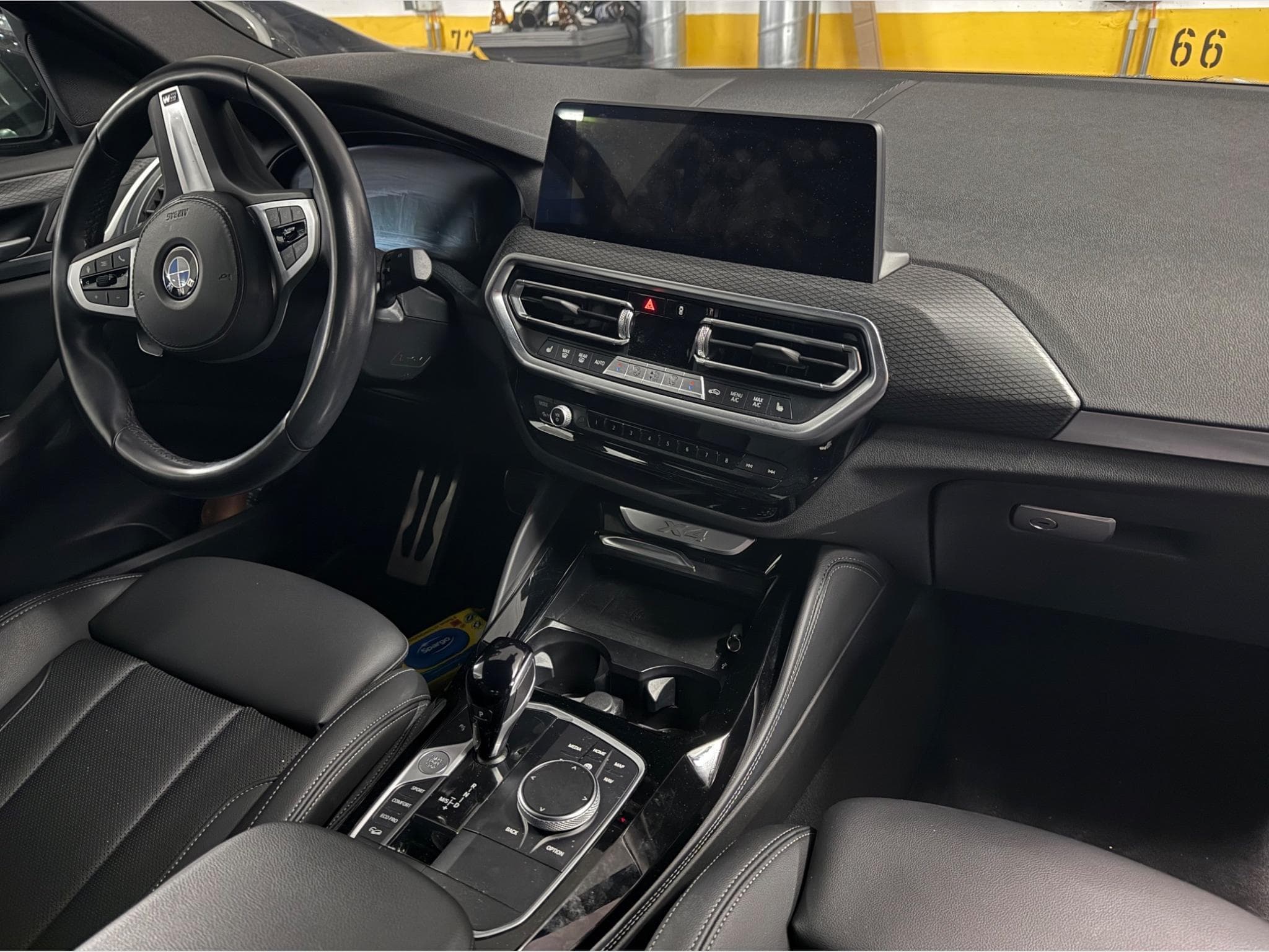 BMW X4 XDrive 20d (2023) - Photo 8
