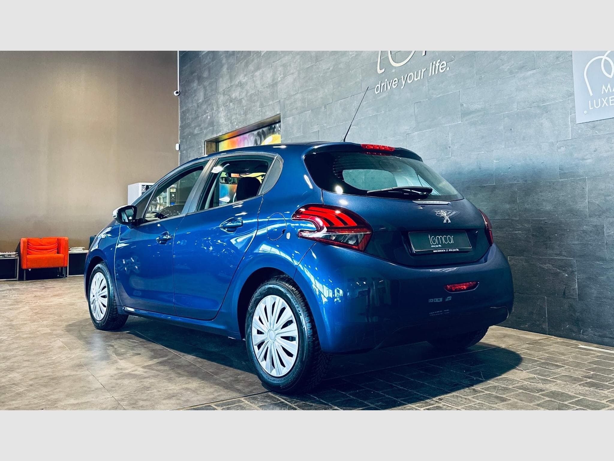 Peugeot 208 208 LIKE (2017) - Photo 4