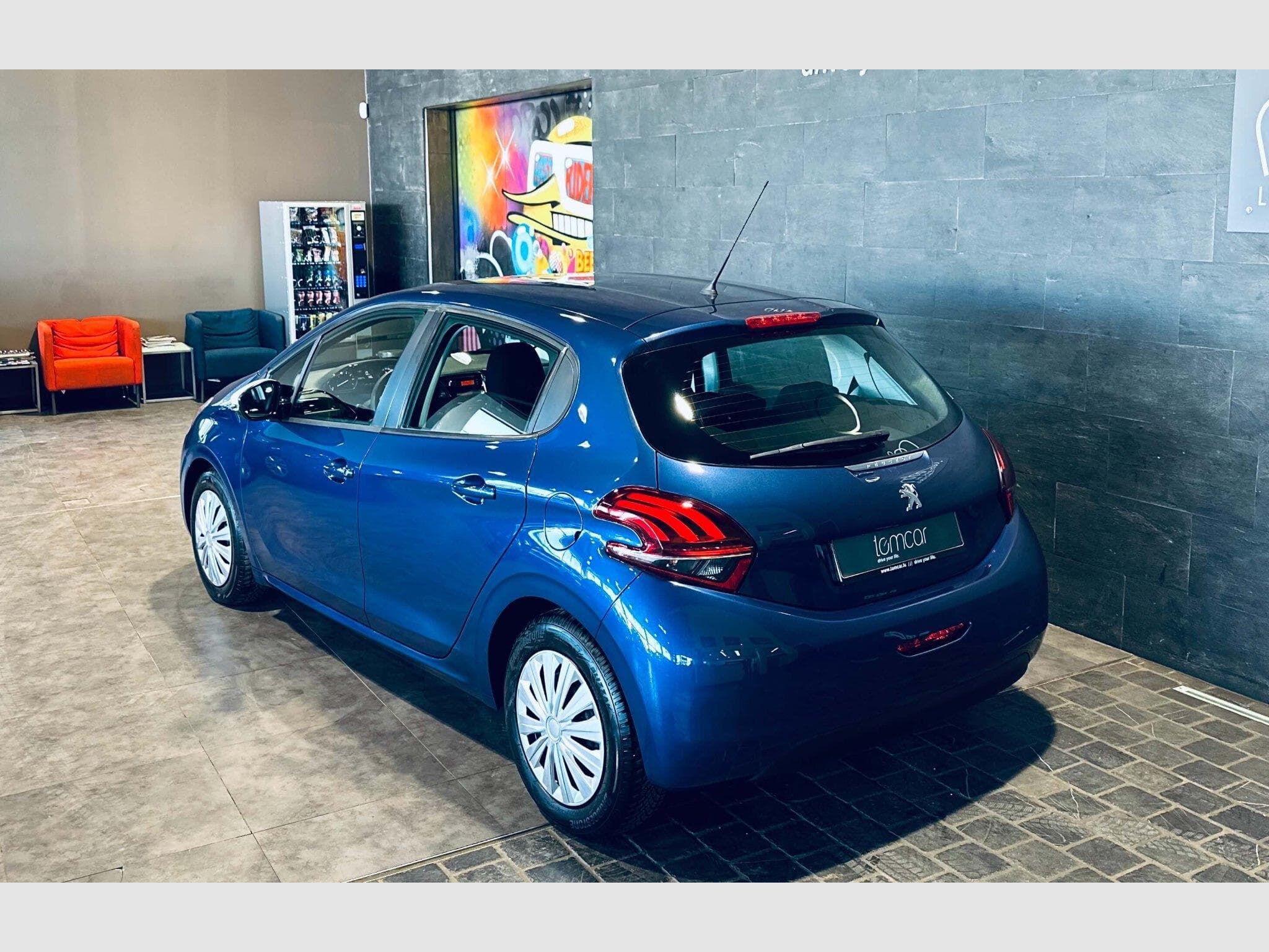 Peugeot 208 208 LIKE (2017) - Photo 5
