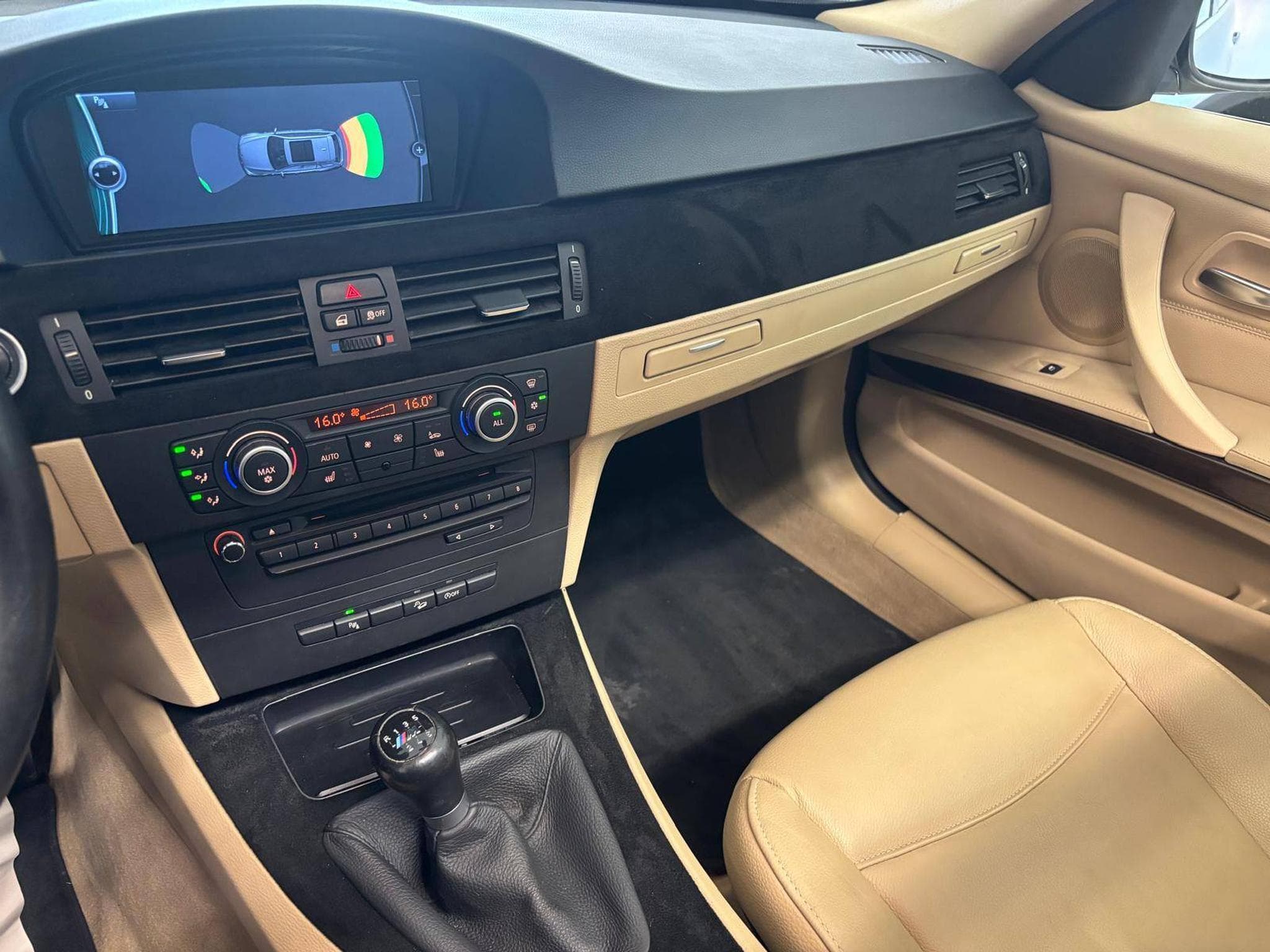 BMW 320 xDrive (2012) - Photo 10