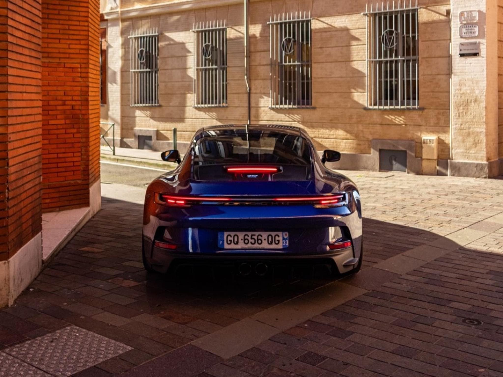 Porsche 911 GT3 Touring (2023) - Photo 3