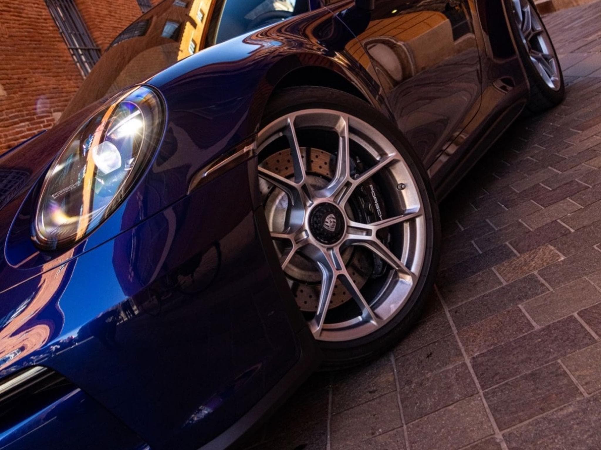 Porsche 911 GT3 Touring (2023) - Photo 9