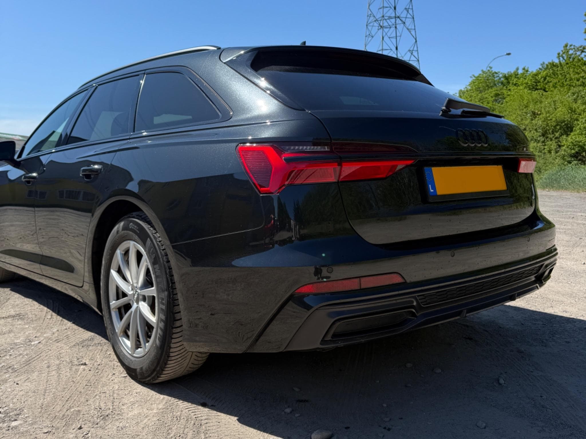 Audi A6 45 TFSI (2020) - Photo 2