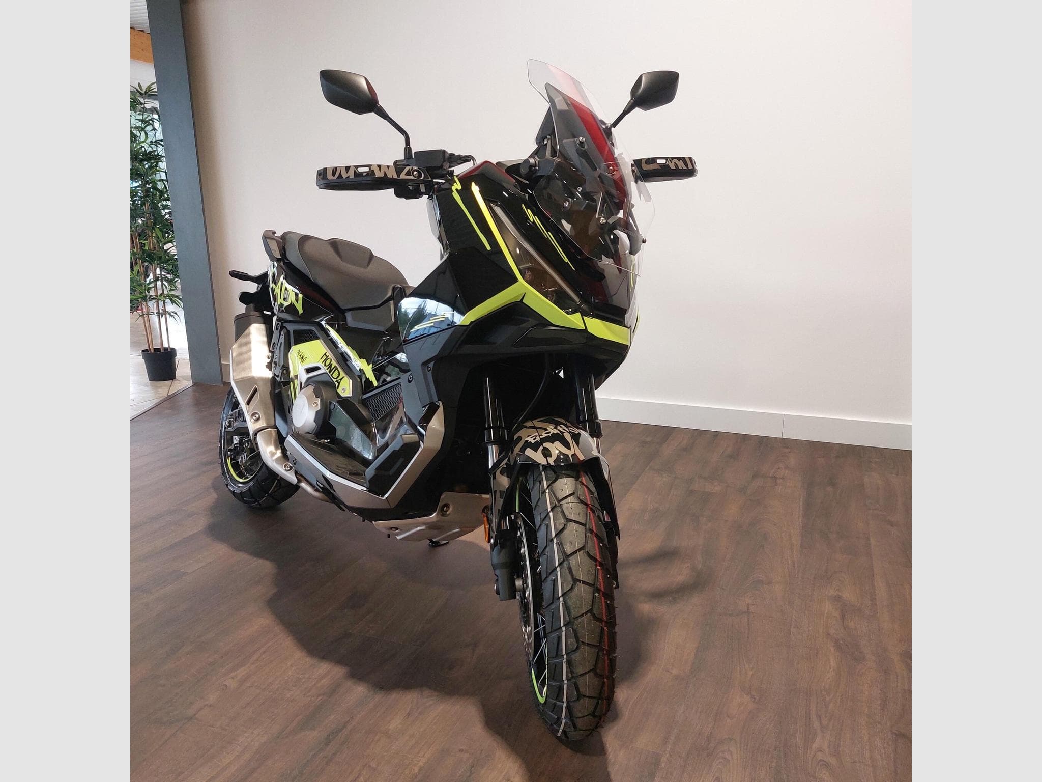 Honda X-ADV 750 (2027) - Photo 2