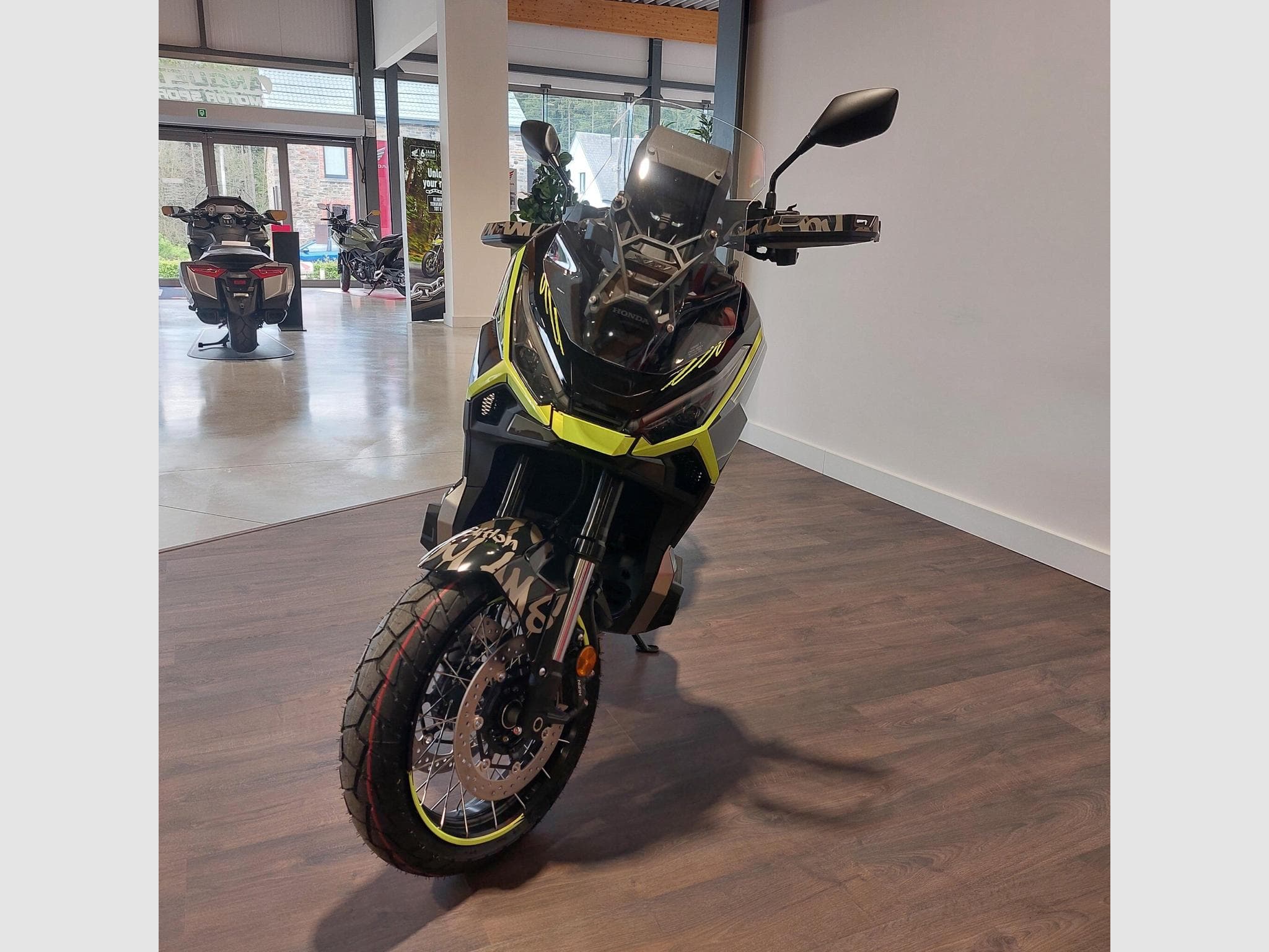 Honda X-ADV 750 (2027) - Photo 3