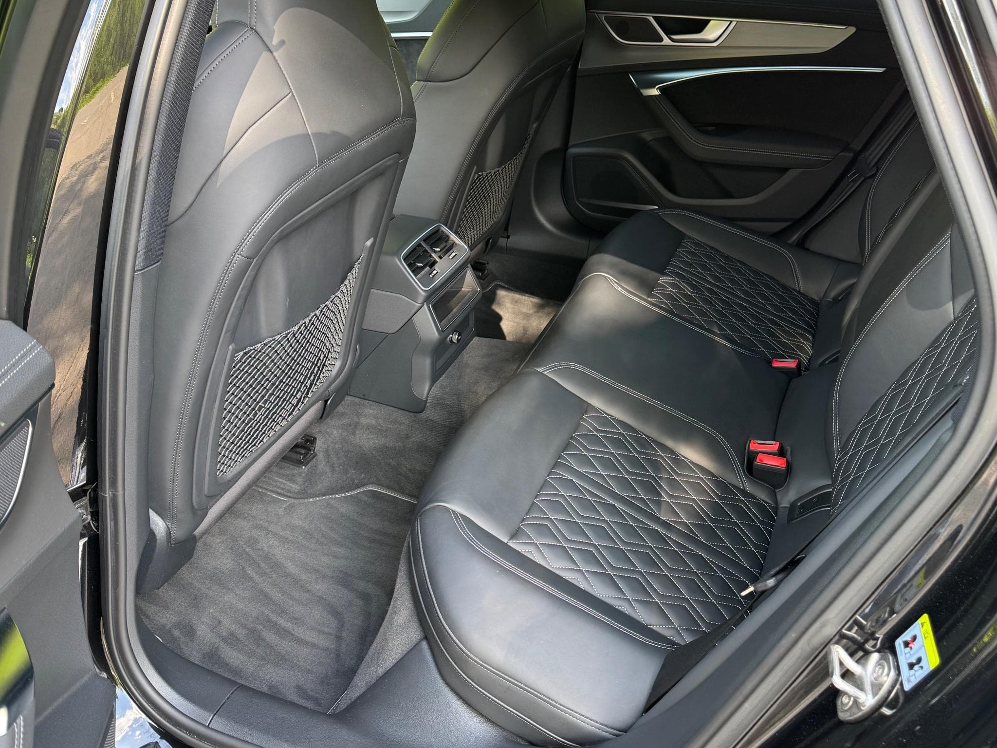 Audi A6 S-line (2020) - Photo 5