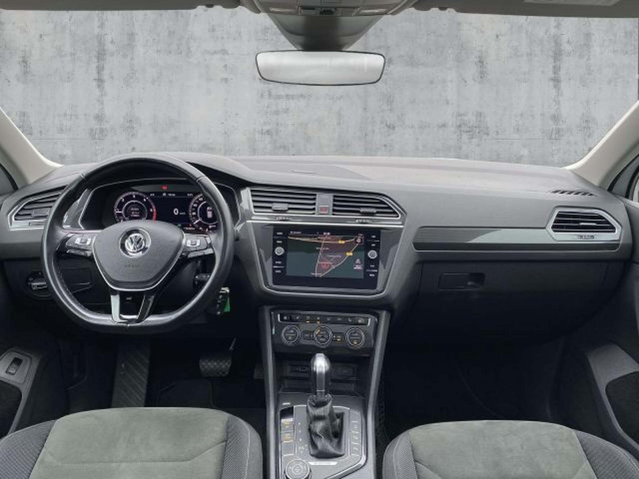 VW Tiguan Tiguan 2.0 TDI DSG Highl. R-Line 4M AHK PANO LED (2018) - Photo 14