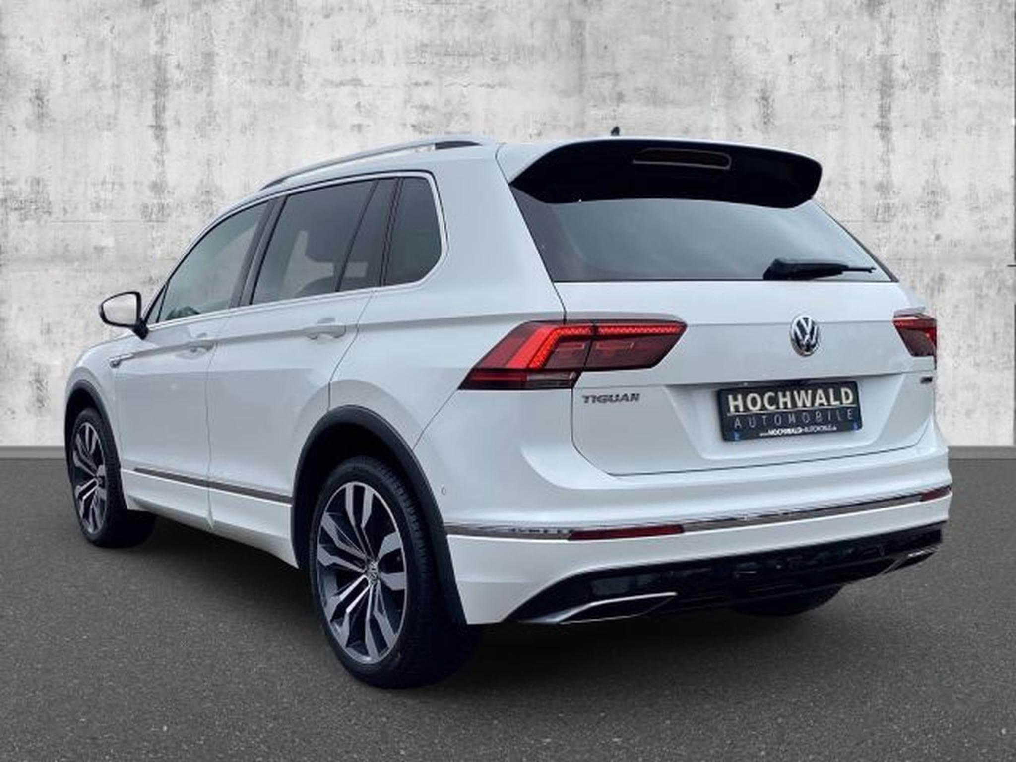 VW Tiguan Tiguan 2.0 TDI DSG Highl. R-Line 4M AHK PANO LED (2018) - Photo 3