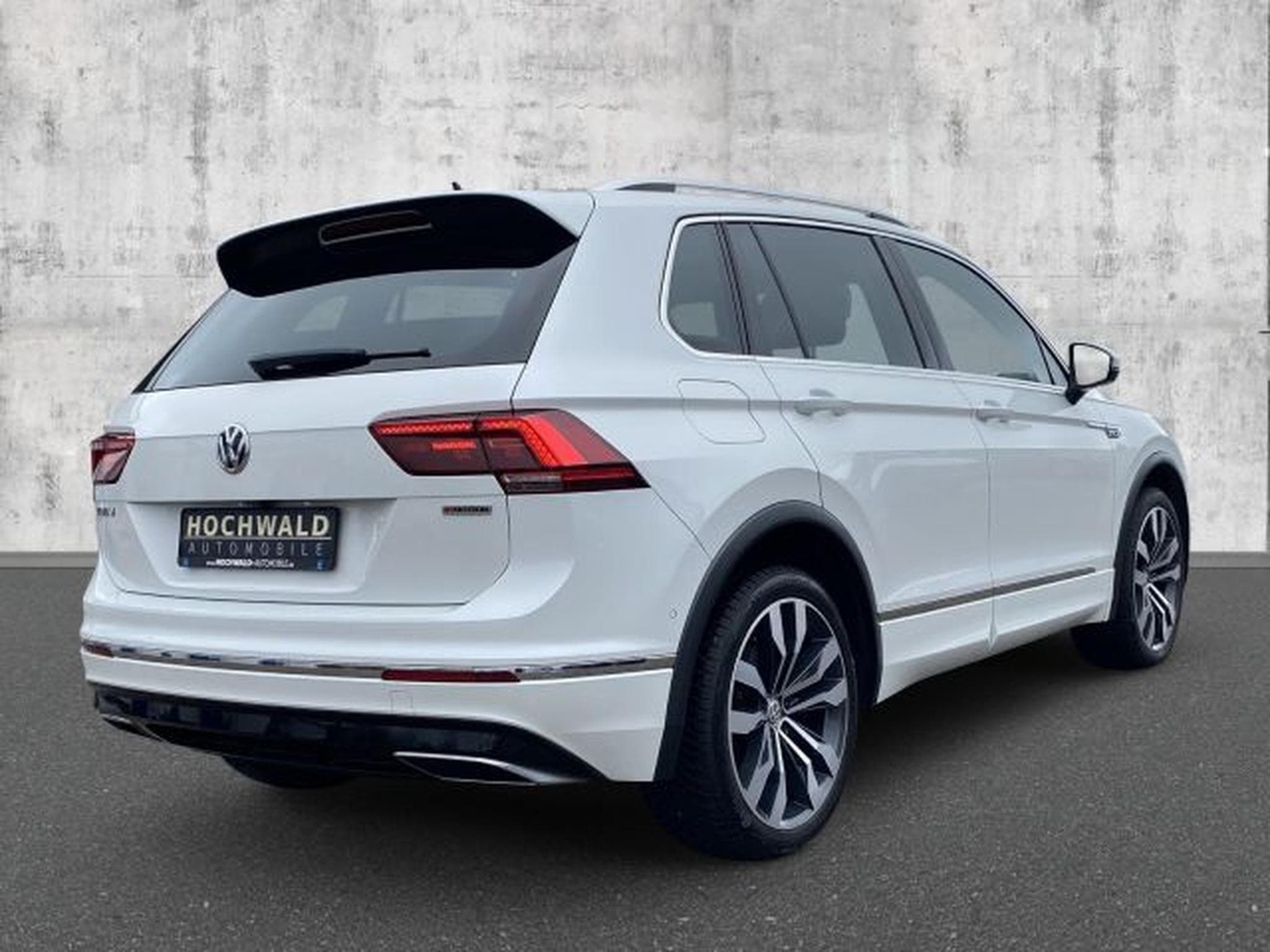 VW Tiguan Tiguan 2.0 TDI DSG Highl. R-Line 4M AHK PANO LED (2018) - Photo 5