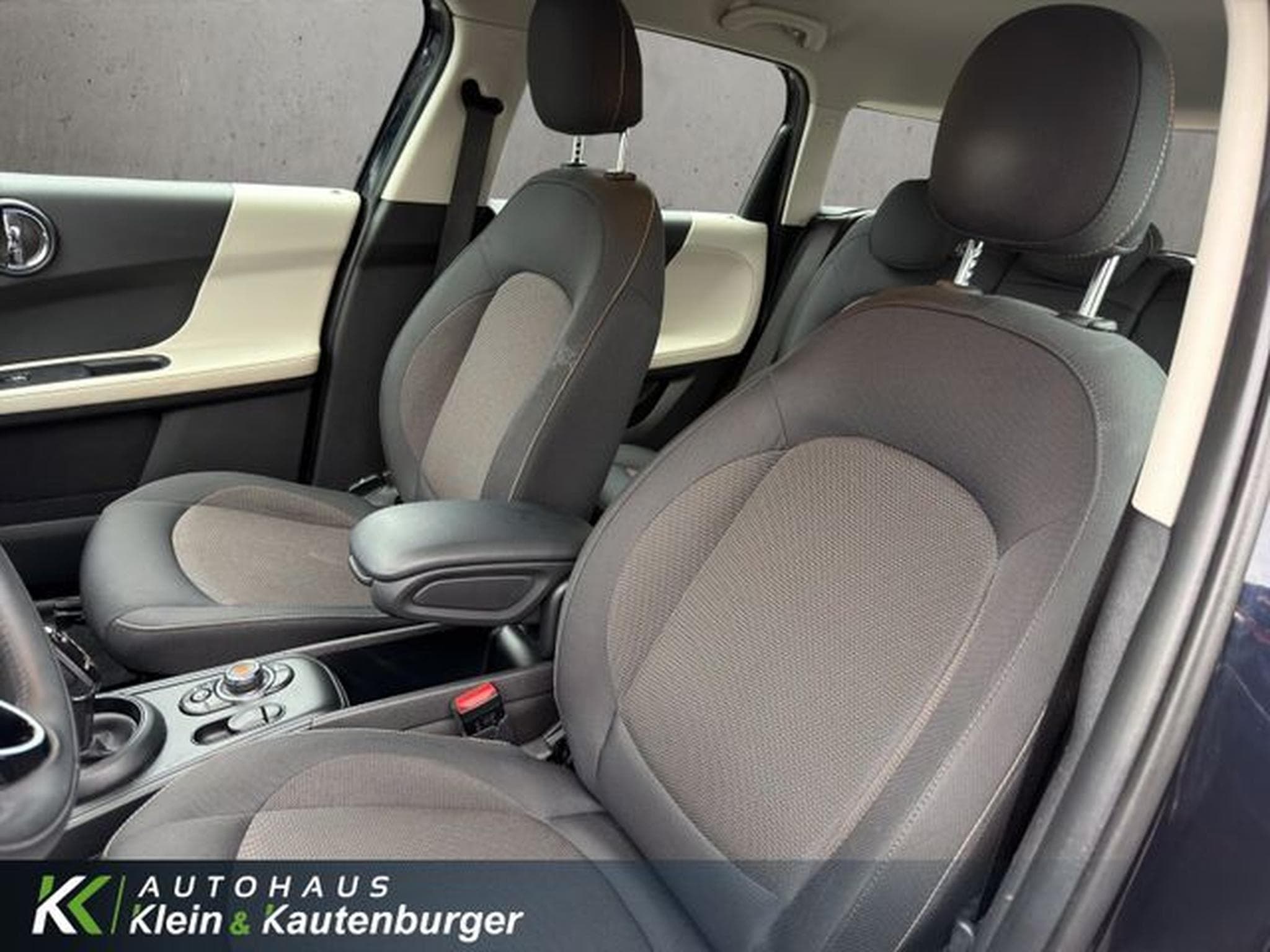 MINI Countryman COUNTRYMAN Cooper +NAVI+EINPARKHILFE (2020) - Photo 12