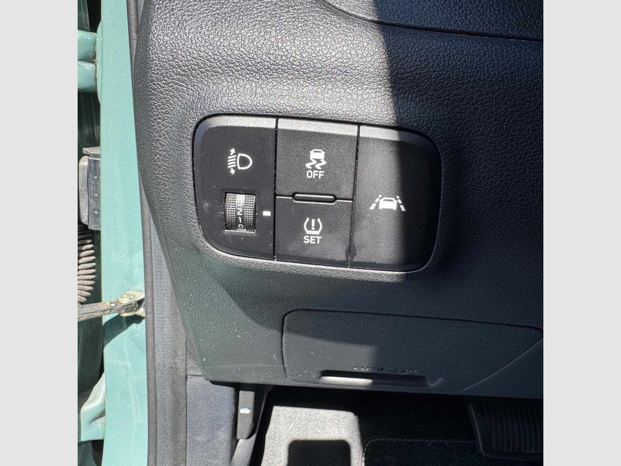 Hyundai i10 1,0TWIST TECHNO PACK (2021) - Photo 10