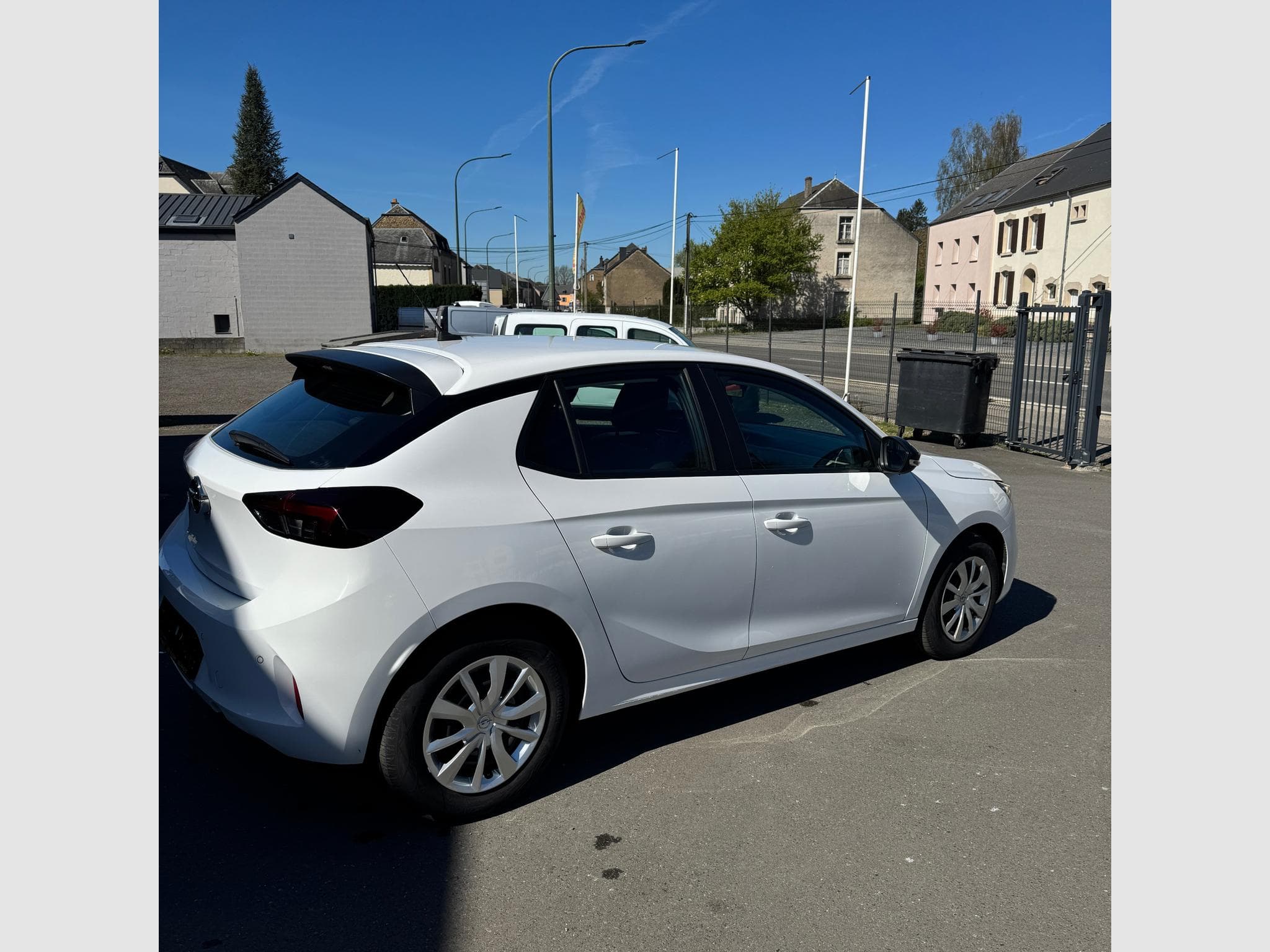 Opel Corsa 1,2 I EDITION (2022) - Photo 4