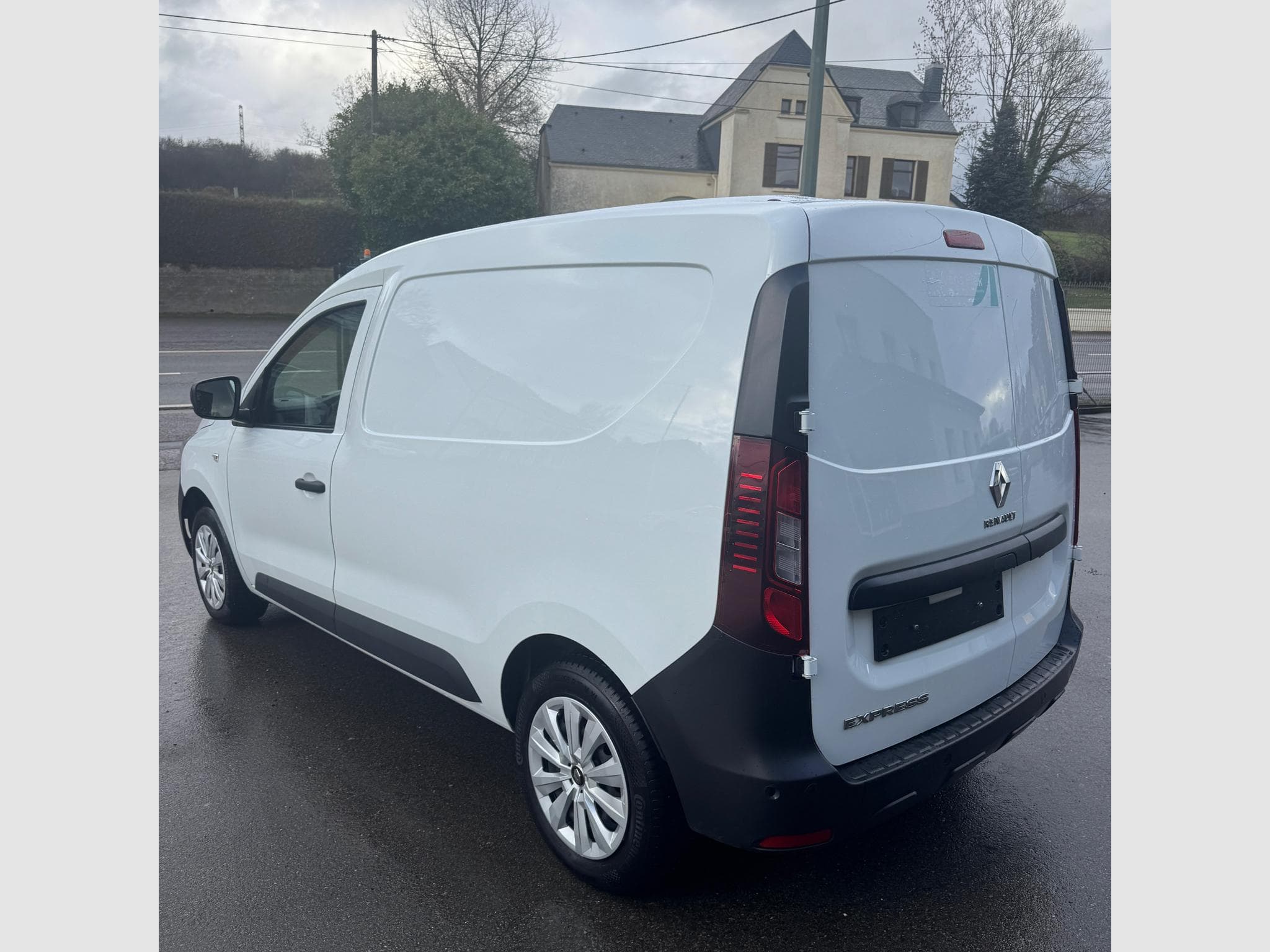 Renault Express 1,5 BLUE ECOLEALER COMFORT (2022) - Photo 6