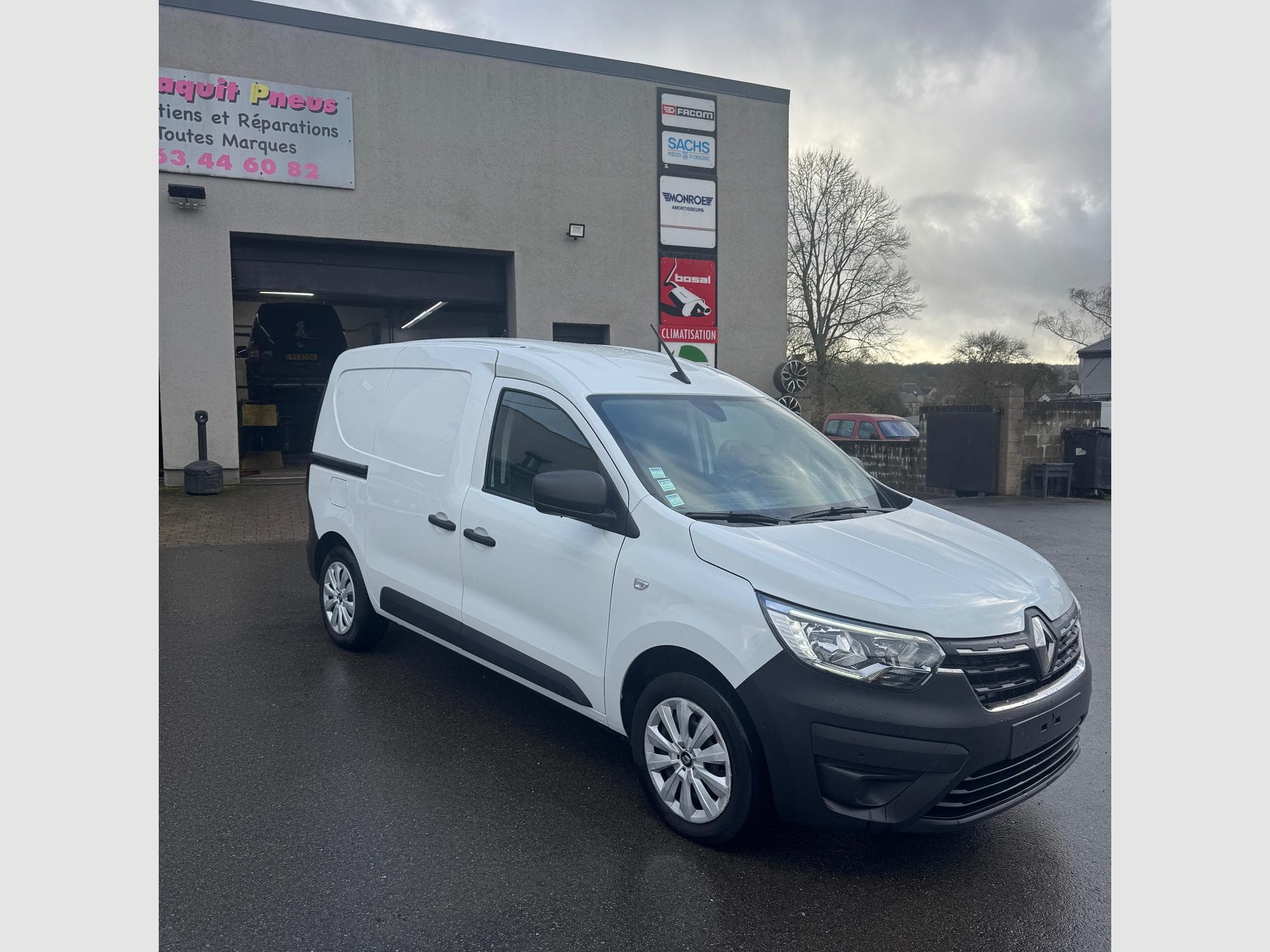 Renault Express 1,5 BLUE ECOLEALER COMFORT (2022) - Photo 3