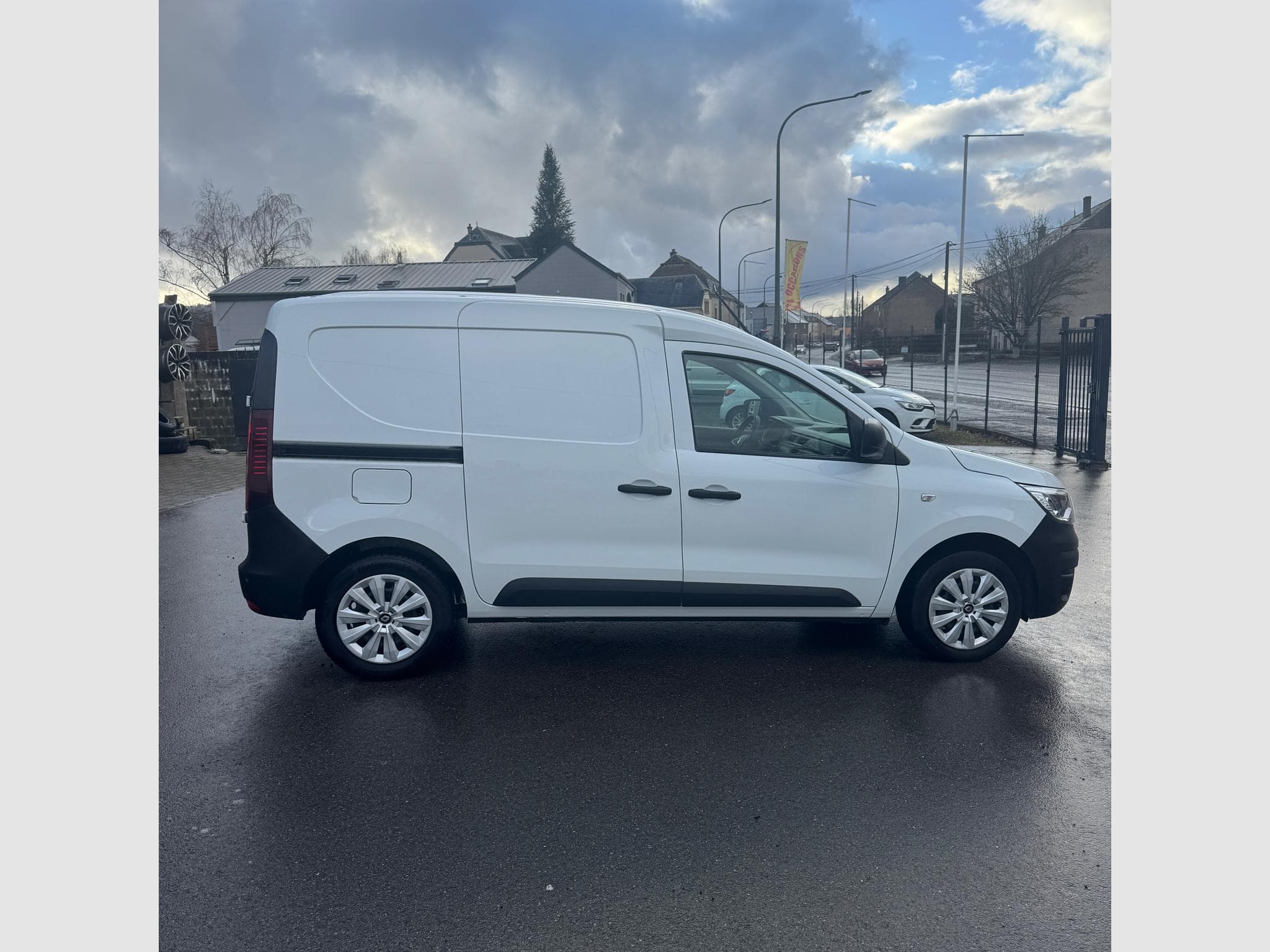 Renault Express 1,5 BLUE ECOLEALER COMFORT (2022) - Photo 8