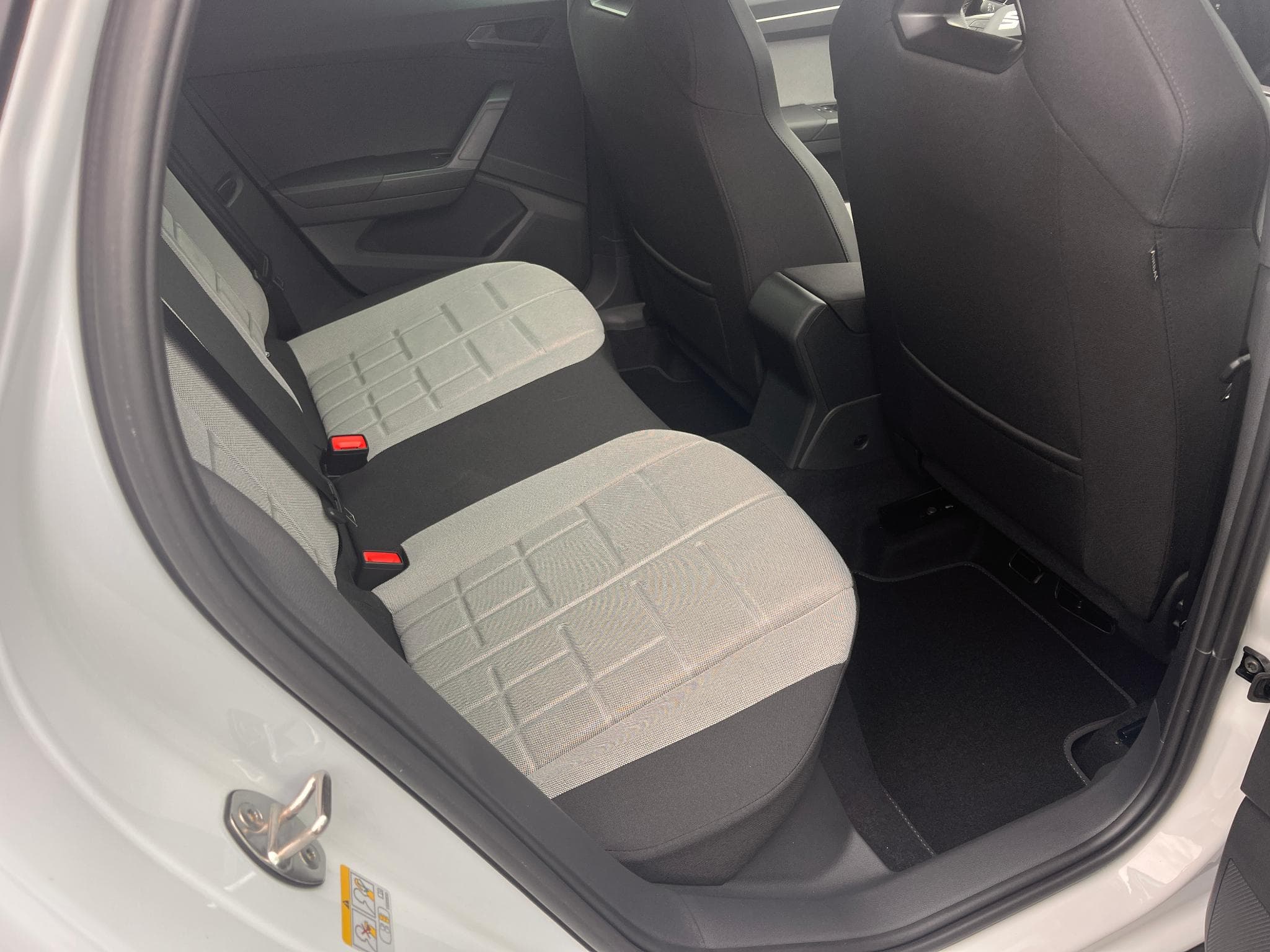 Seat Arona Fr 1.0 TSI 115cv DSG7 - NEW ARONA (2026) - Photo 4