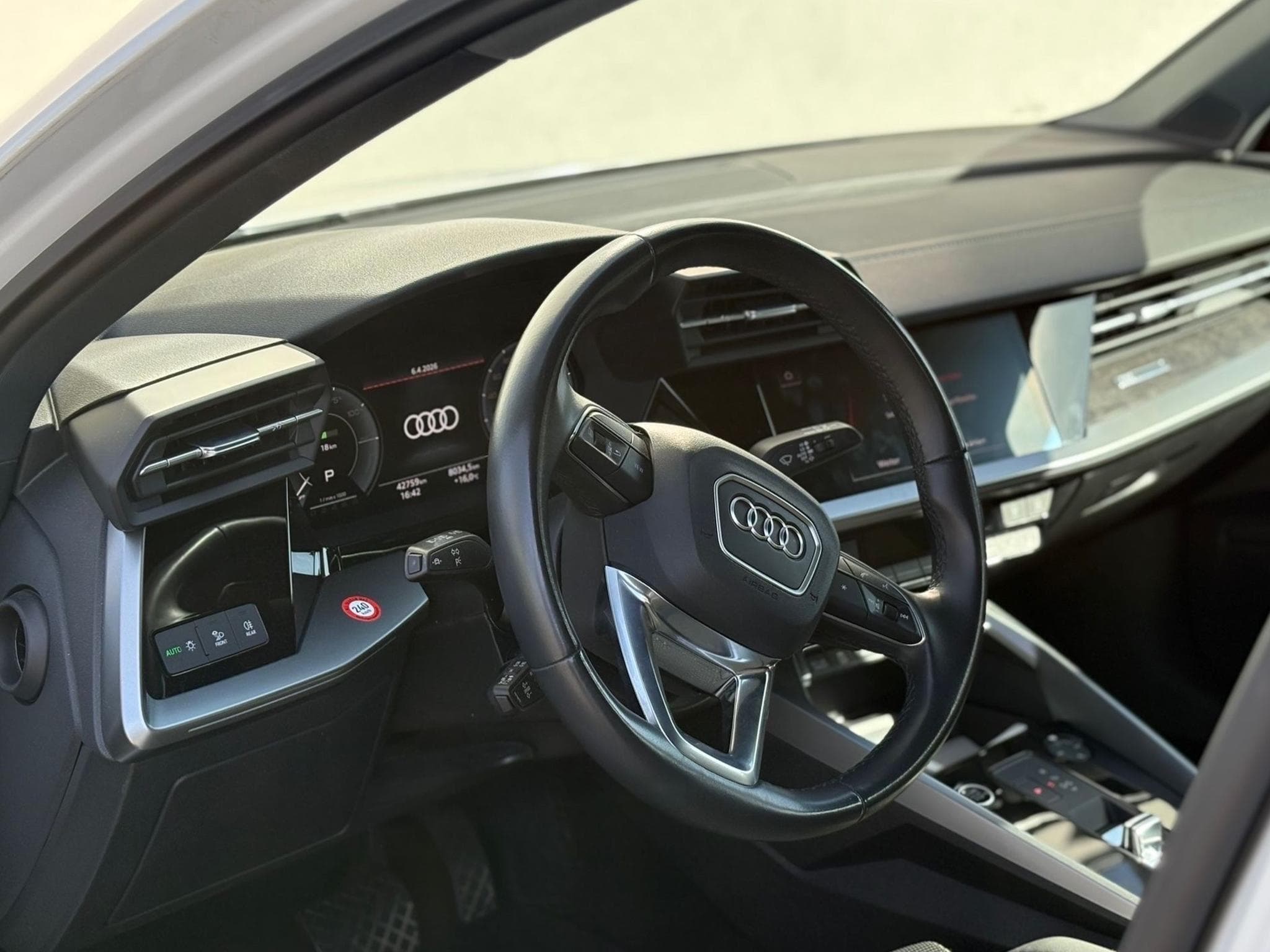 Audi A3 40TFSIE (2022) - Photo 4