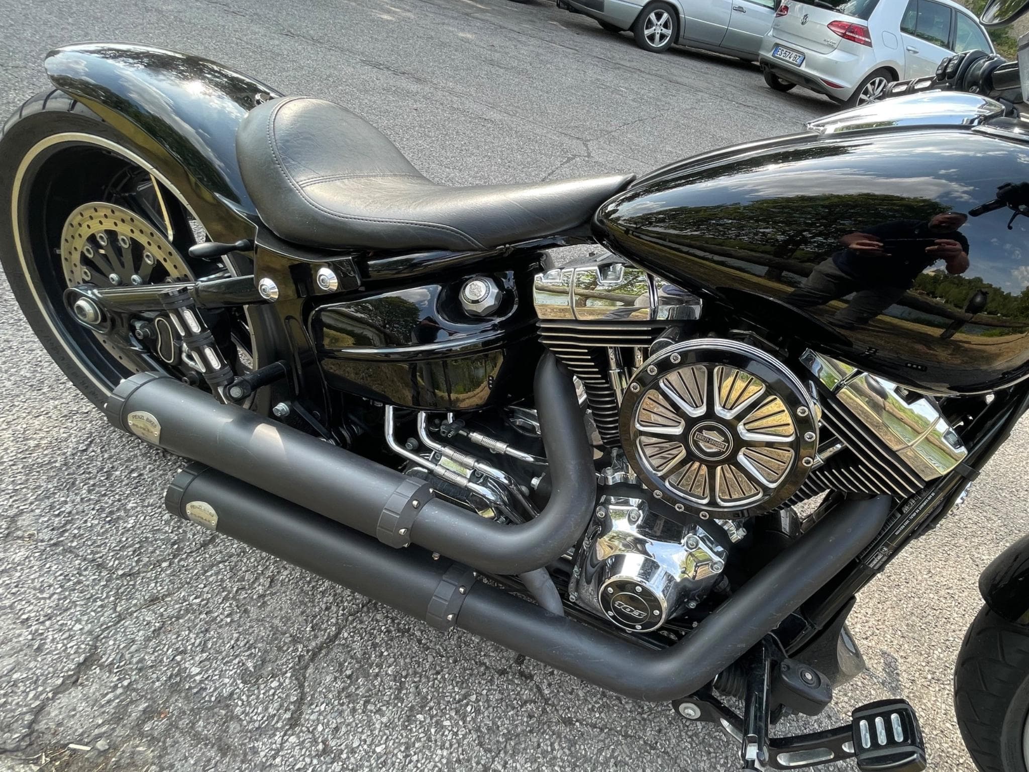 Harley-Davidson Softail Breakout Customized (2015) - Photo 5