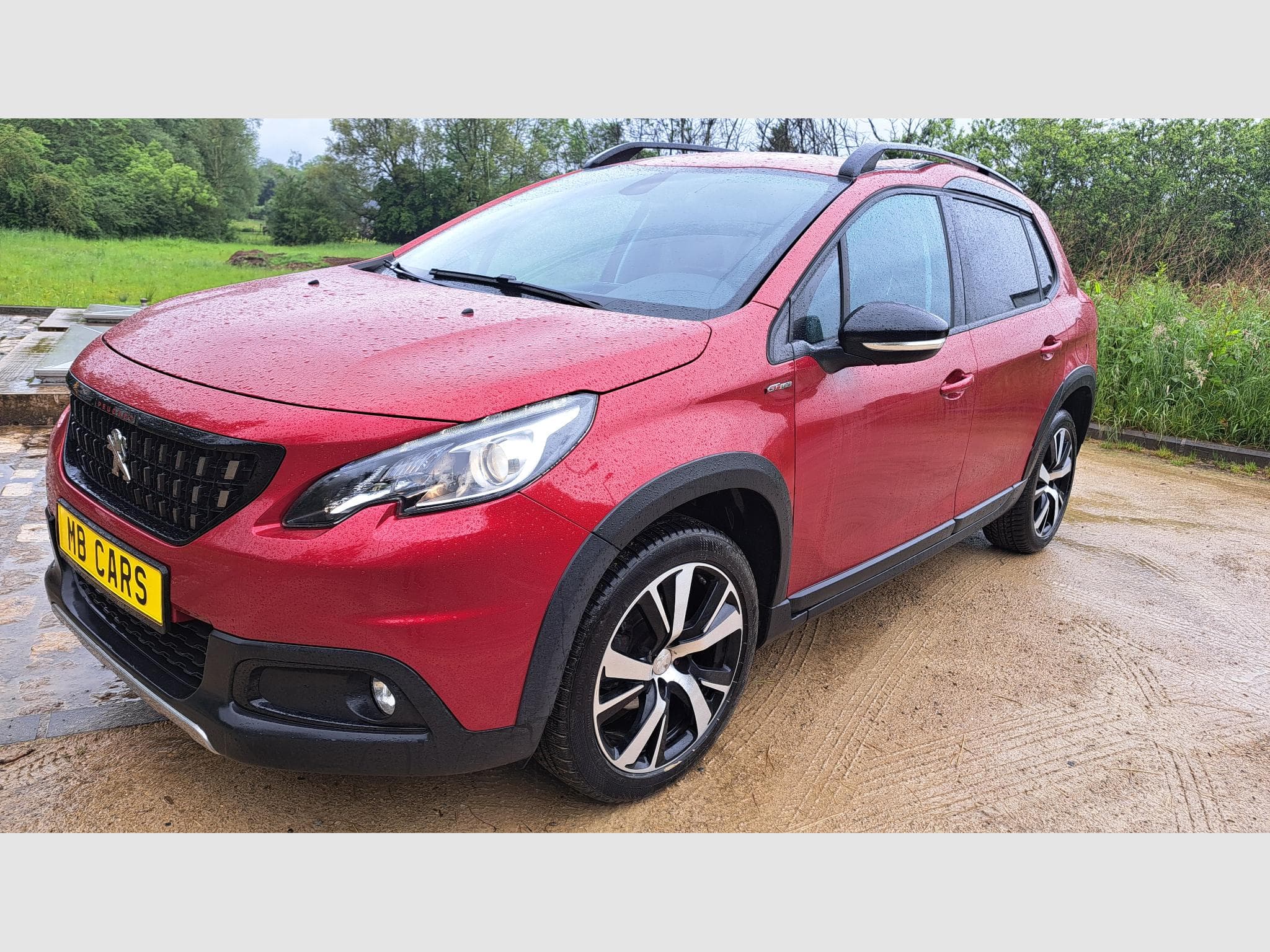 Peugeot 2008 1.6 e-HDI 100cv GT-Line (2018) - Photo 1