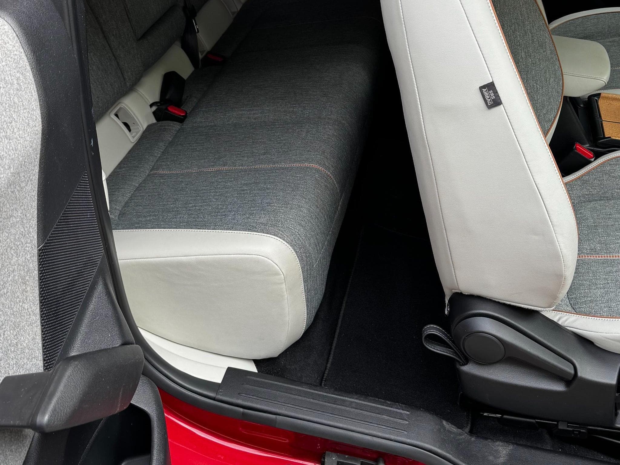 Mazda MX-30 (2021) - Photo 14