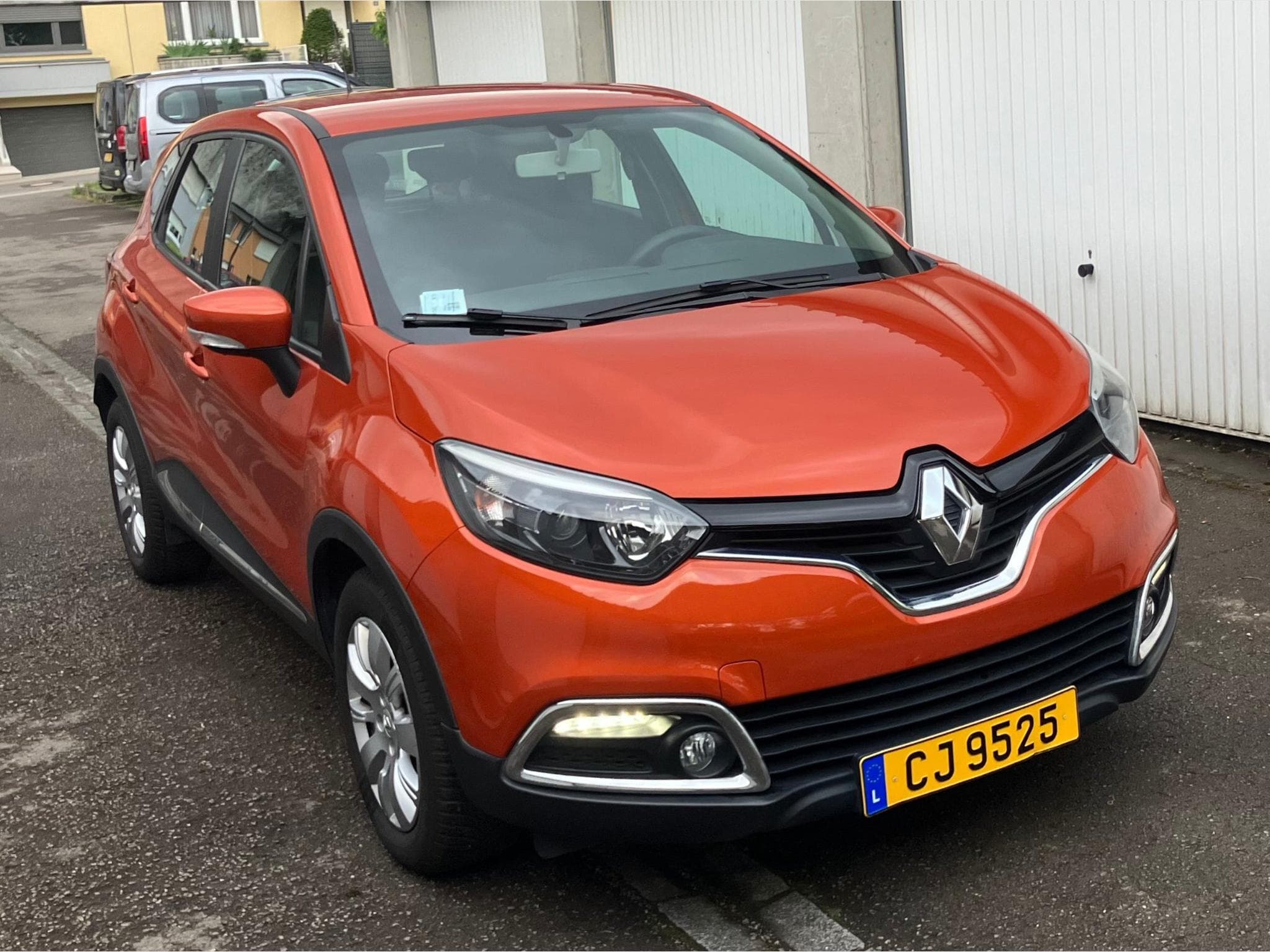 Renault Captur ZEN TCE 120EDC (2014) - Photo 1