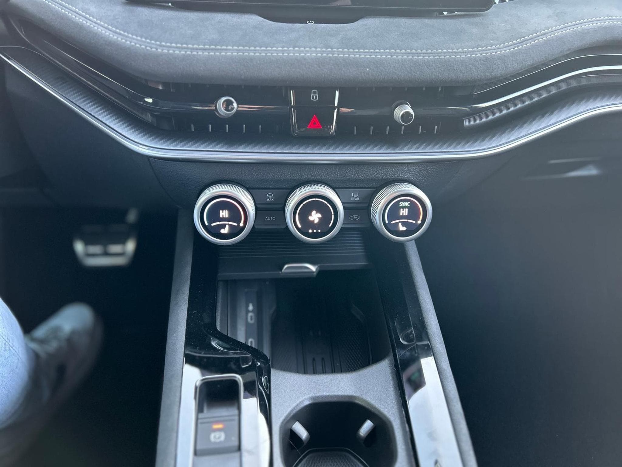 Skoda Superb Sportline (2026) - Photo 11