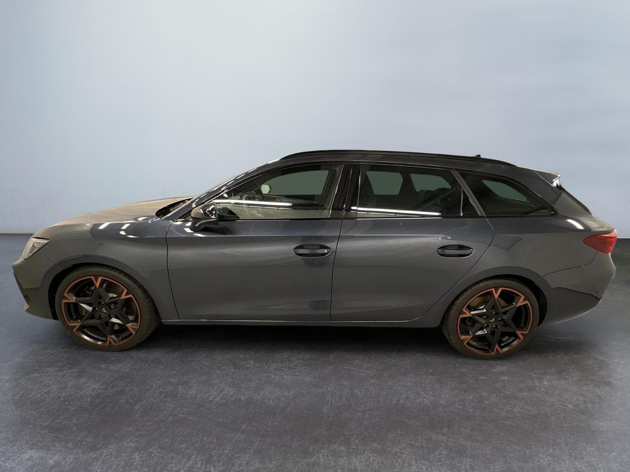 Cupra Leon VZ (2026) - Photo 4