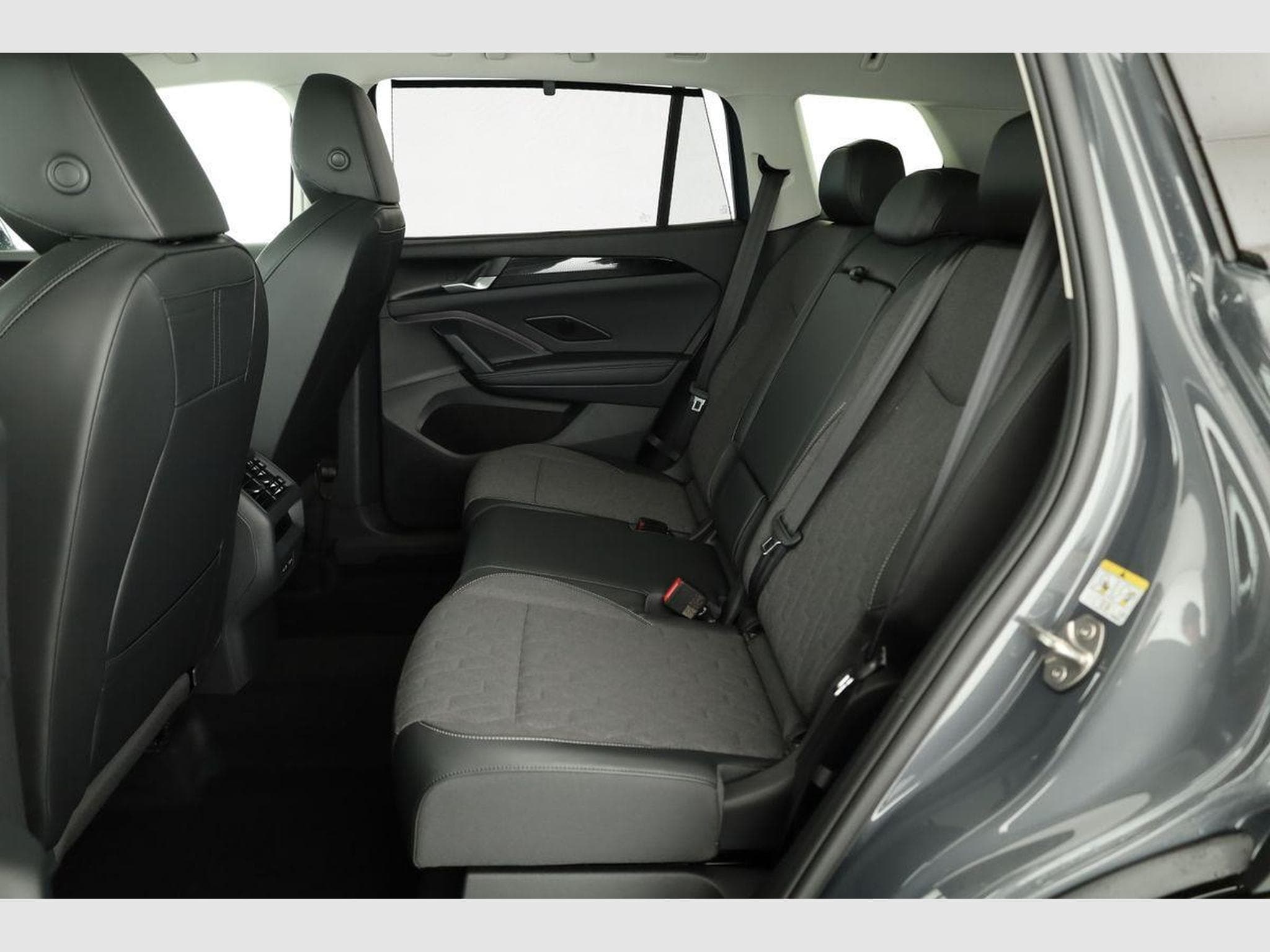 VW Tayron 1.5 TSI eHybrid 150 kW Life (2025) - Photo 11