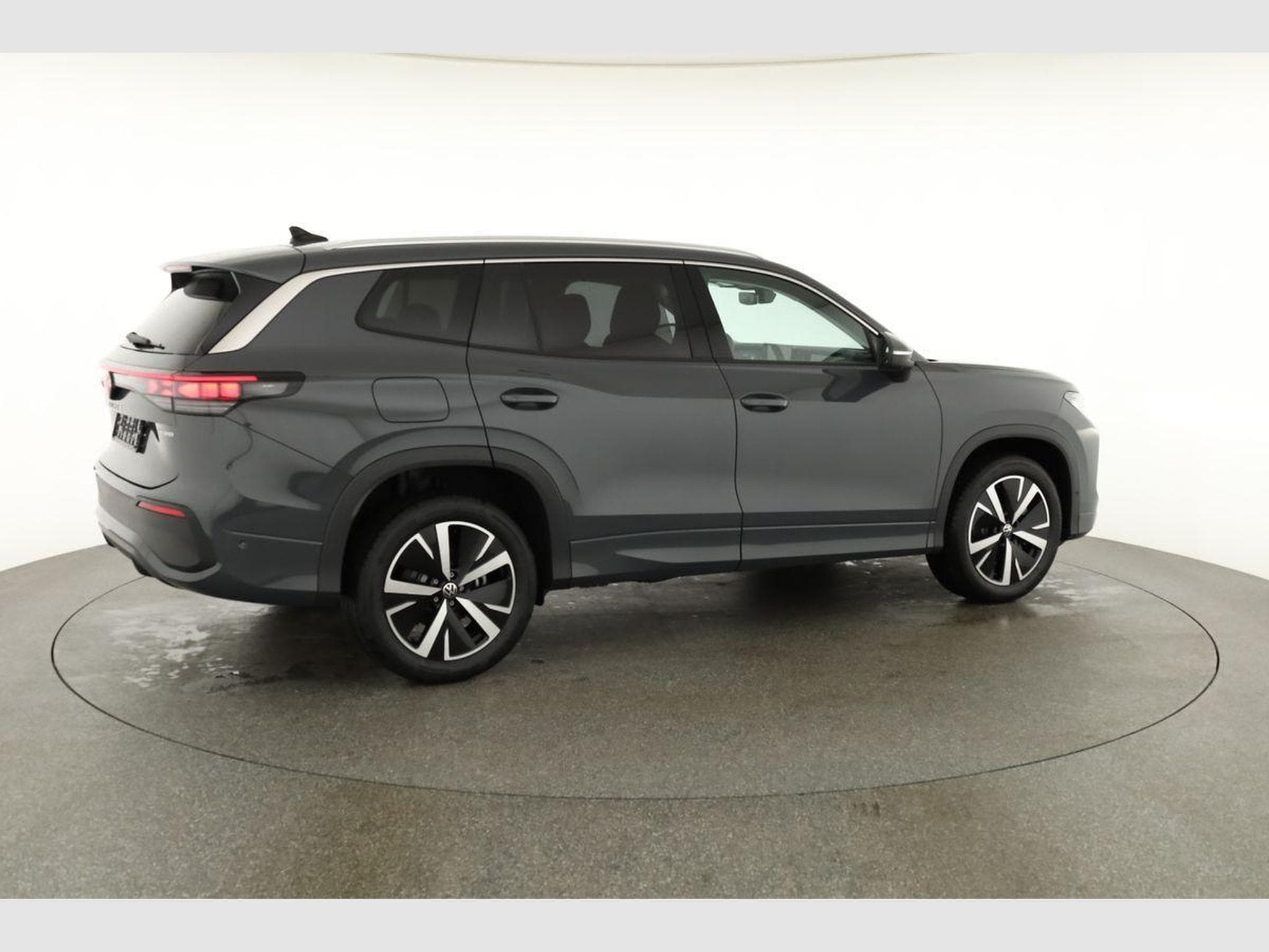 VW Tayron 1.5 TSI eHybrid 150 kW Life (2025) - Photo 22