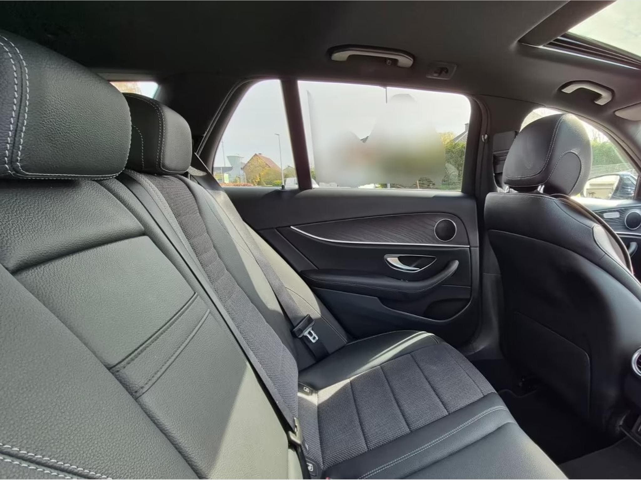 Mercedes E 300 de T Autom. - Junge sterne (2020) - Photo 11