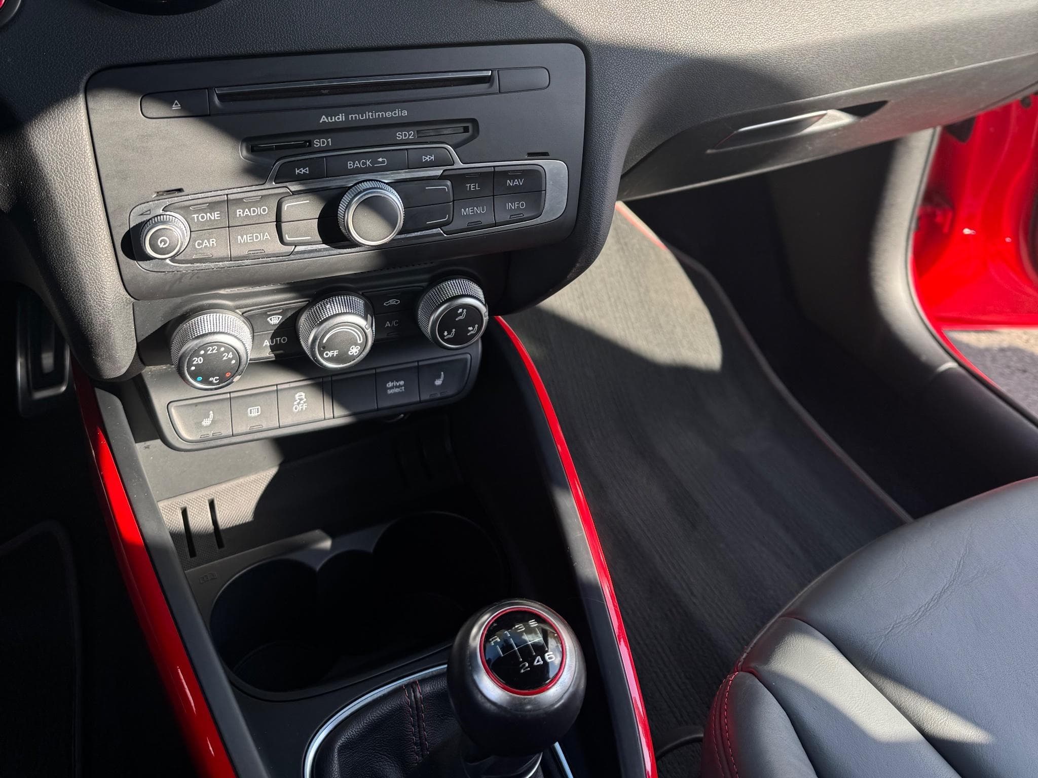 Audi S1 Sportback 2.0 TFSI Quattro (2015) - Photo 6
