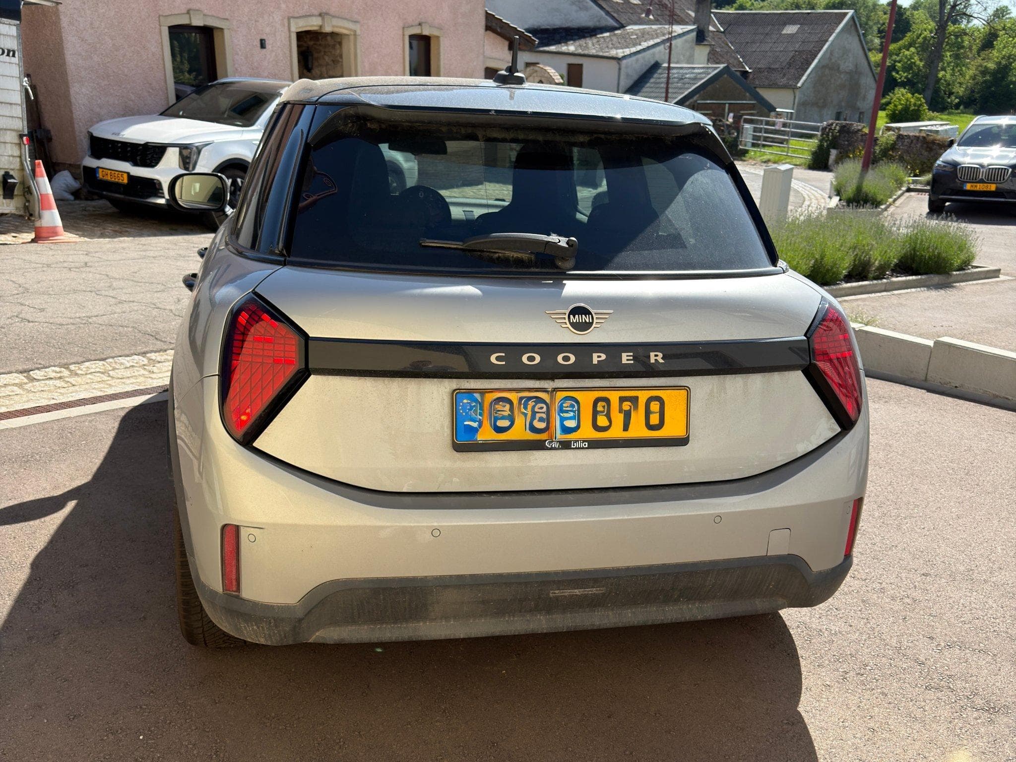 Mini Cooper C Favoured Trim (2025) - Photo 4