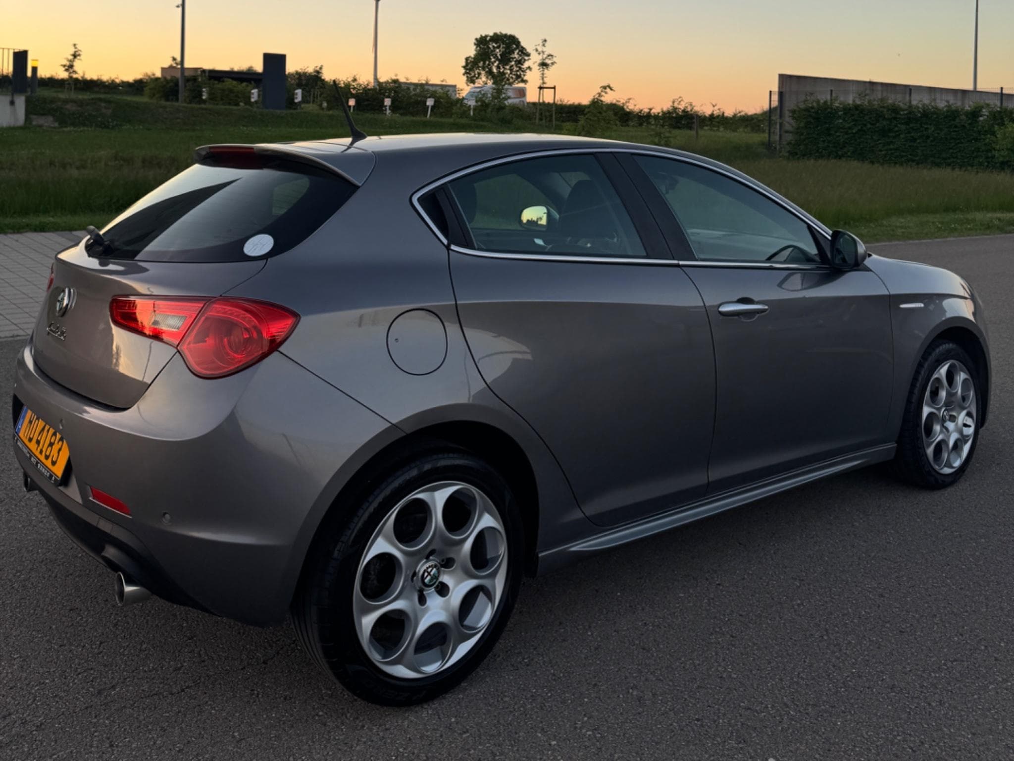 Alfa-Romeo Giulietta 1er prop.  - 2.0 TDI 170 cv (2013) - Photo 2