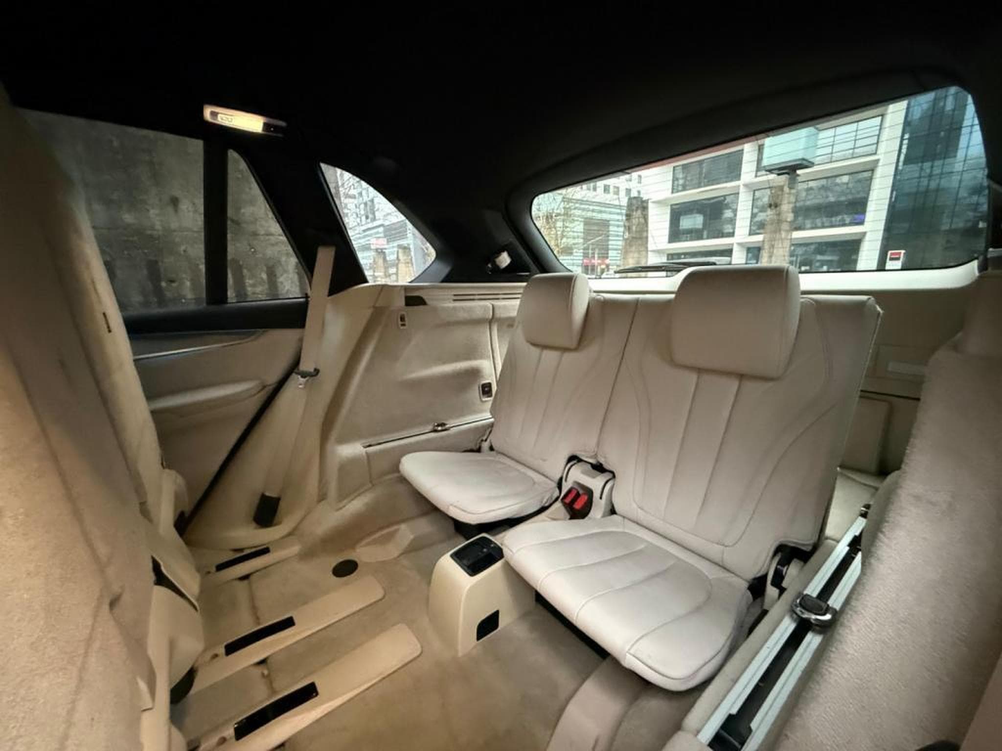 BMW X5 50D / Pack M / Camera 360 / 7 Places / (2015) - Photo 17