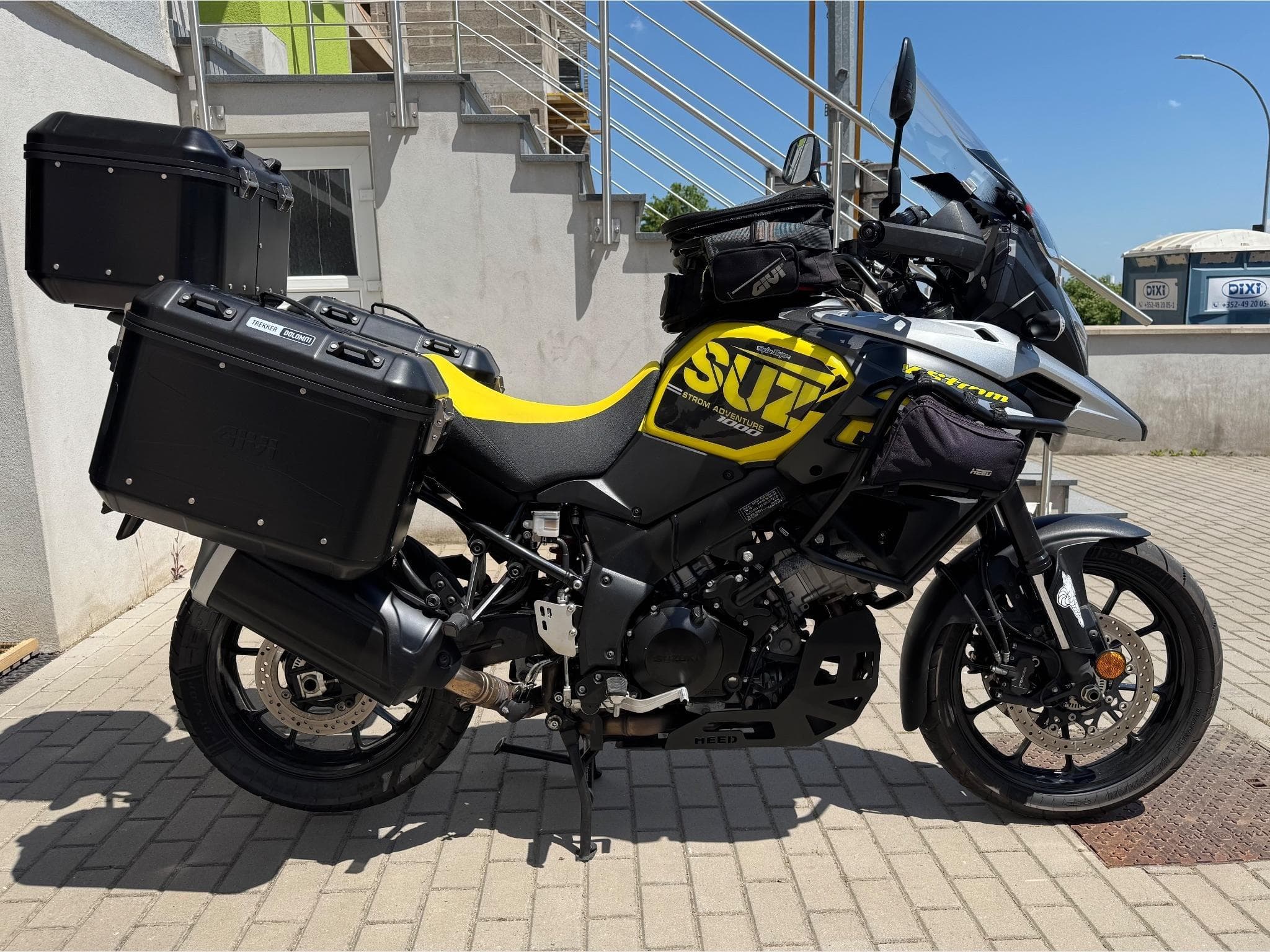 Suzuki DL V-Strom 1000 (2017) - Photo 1