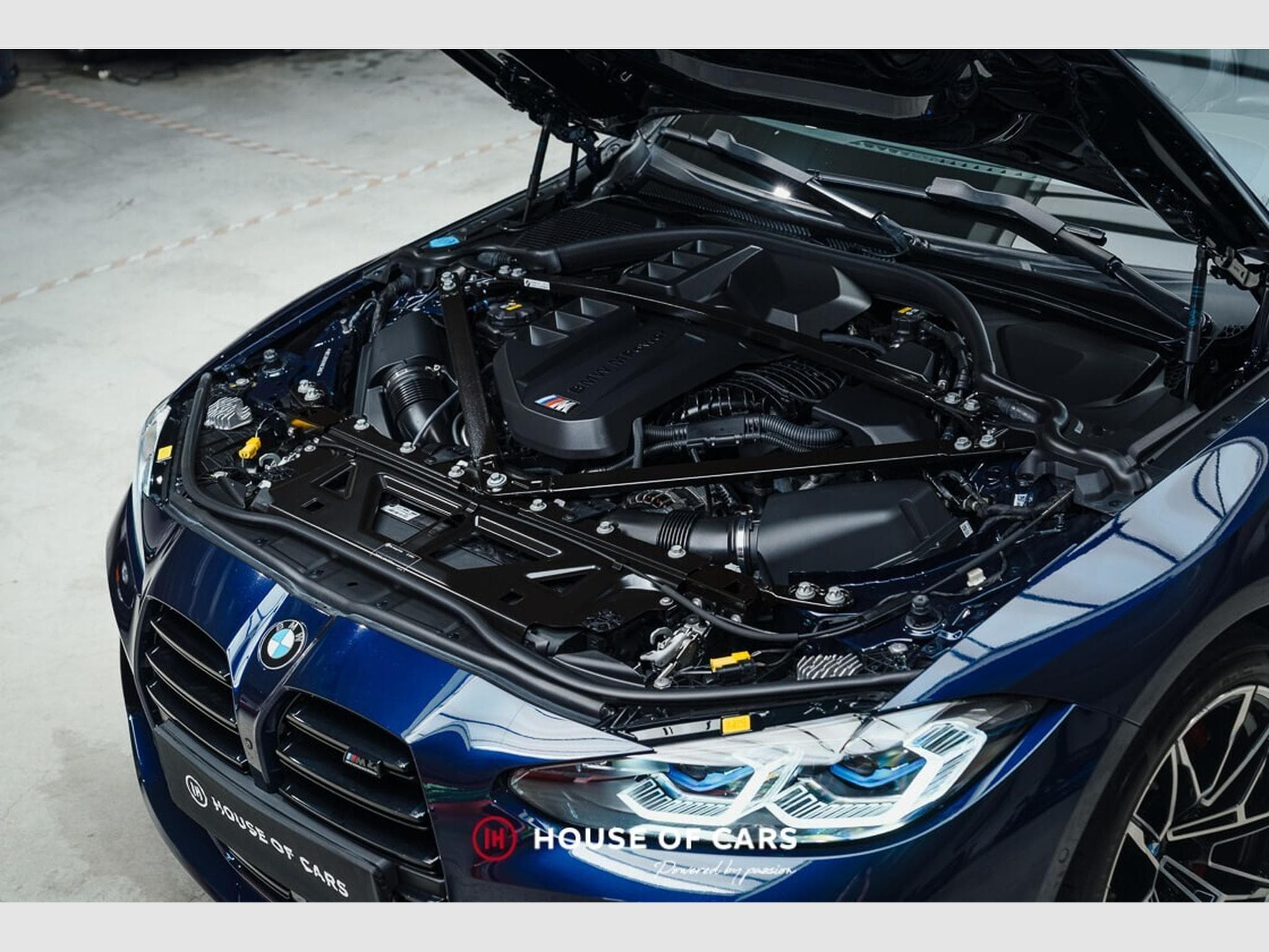 BMW M4 Competition (G83) M xDrive Cabriolet (2022) - Photo 12