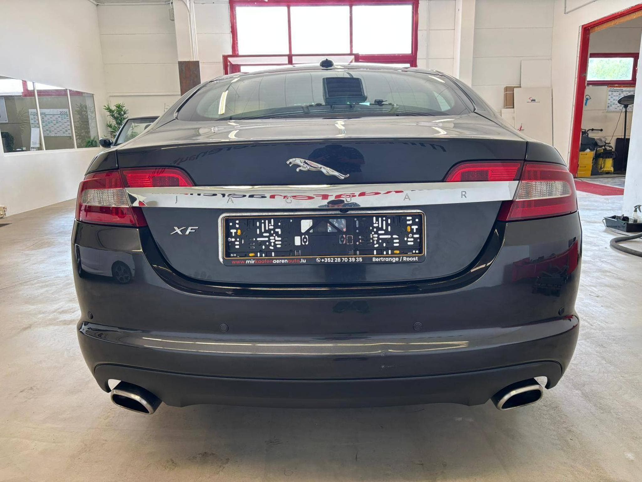 Jaguar XF 3.0 V6 Diesel Premium Luxury (2011) - Photo 5