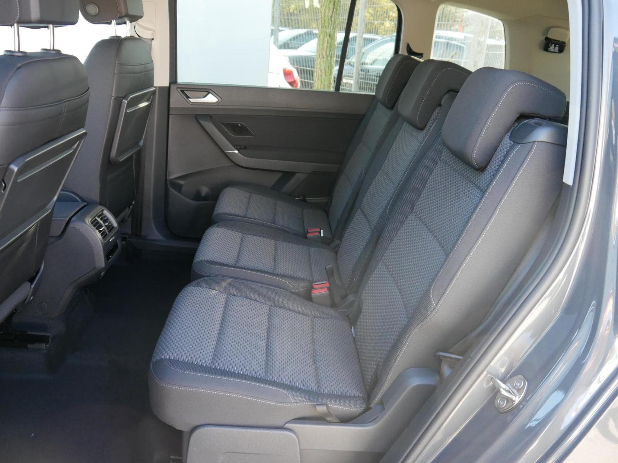 VW Touran Comfortline (2026) - Photo 8