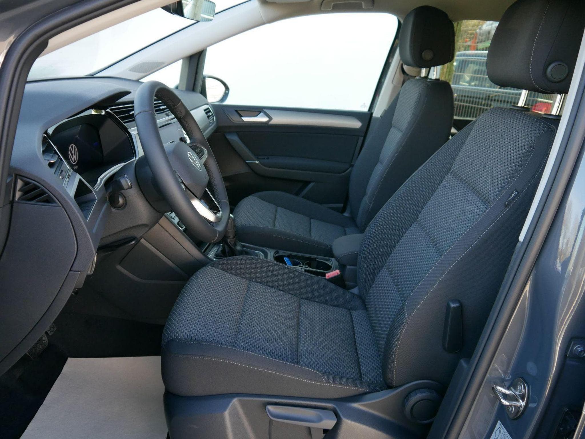 VW Touran Comfortline (2026) - Photo 9