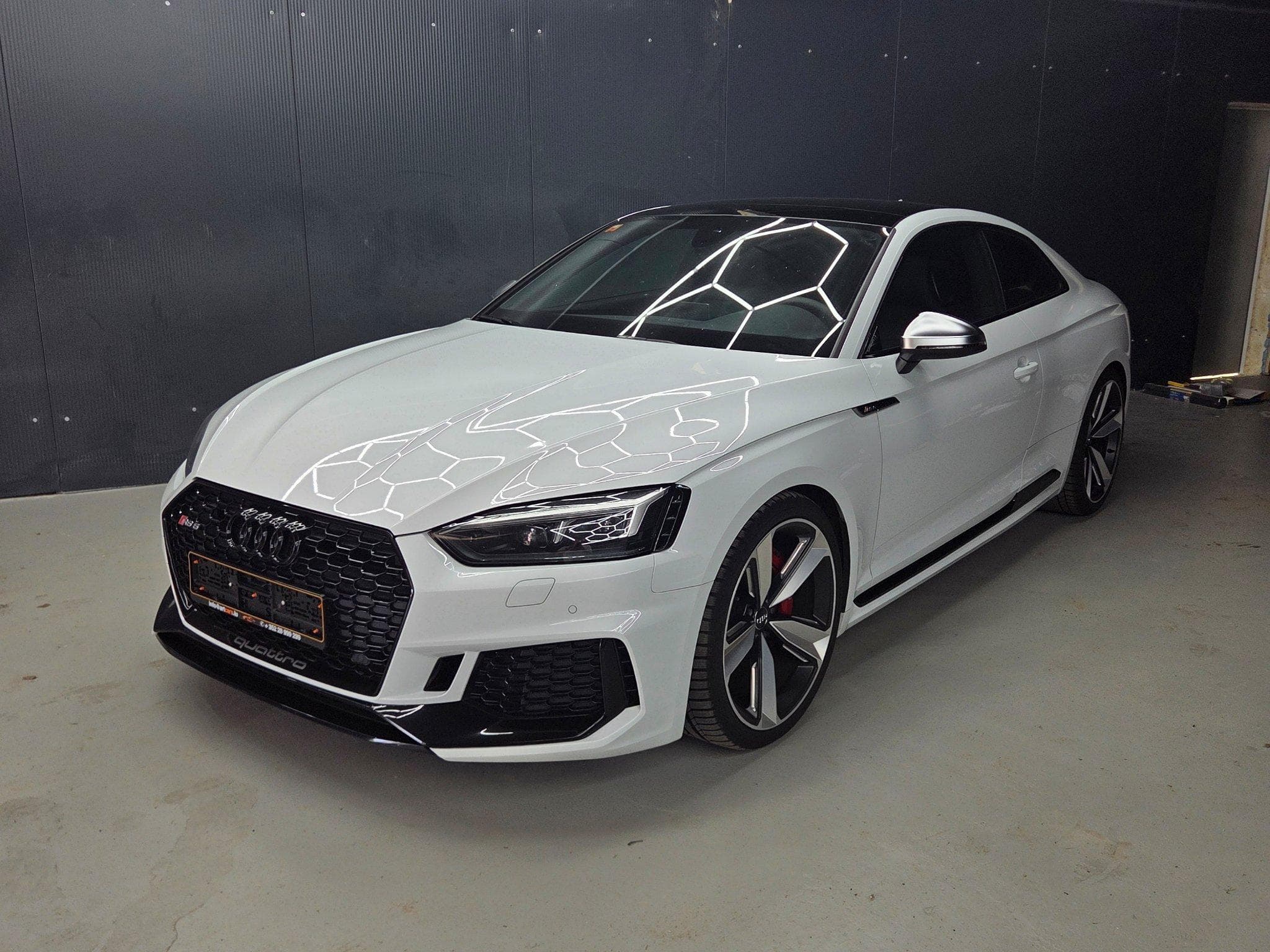Audi RS5 (2018) - Photo 1