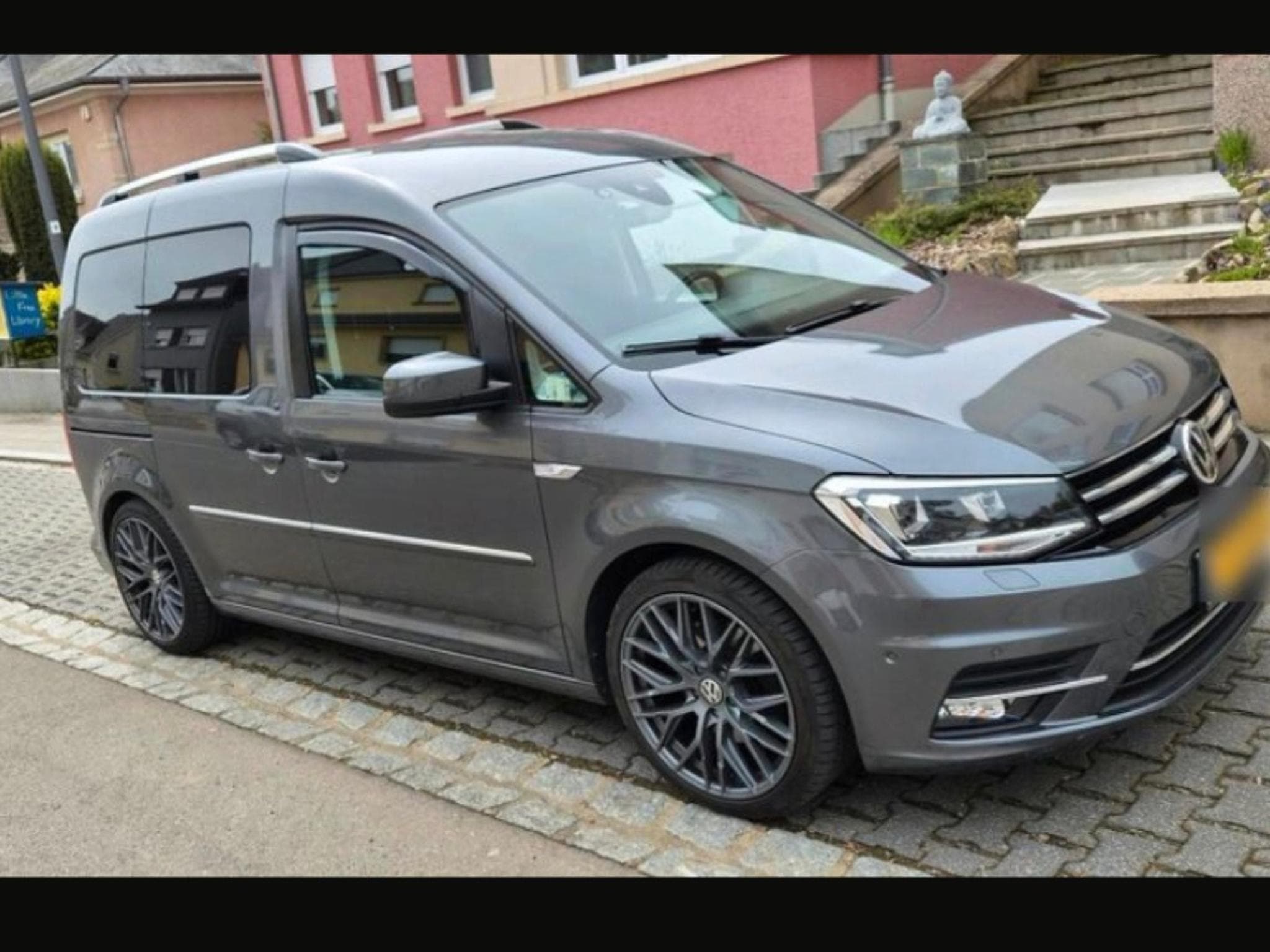 VW Caddy Highline (2019) - Photo 1
