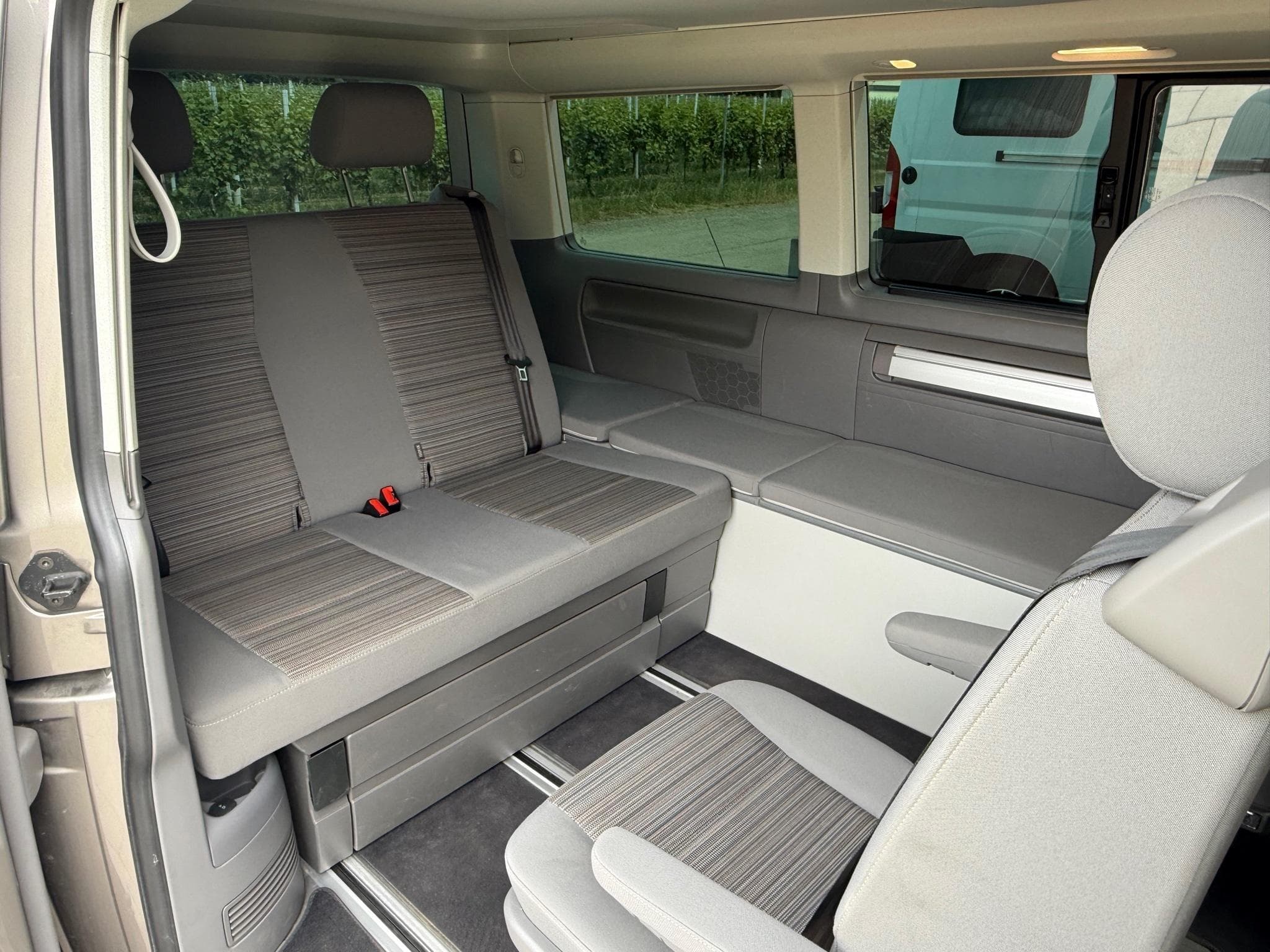 VW T6.1 California (2021) - Photo 9