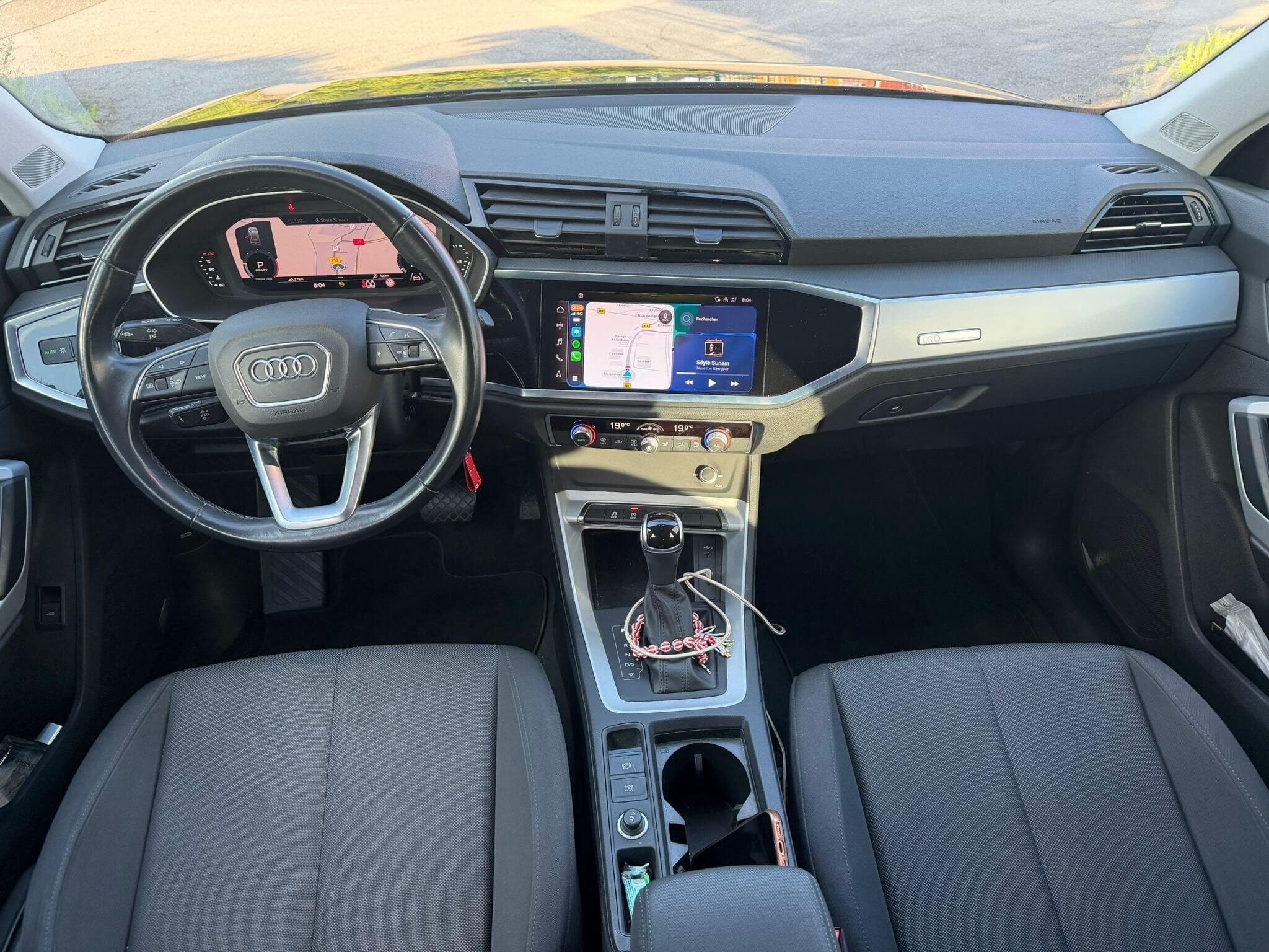 Audi Q3 35 Tdi 150ch  Stronic Business Édition (2021) - Photo 3