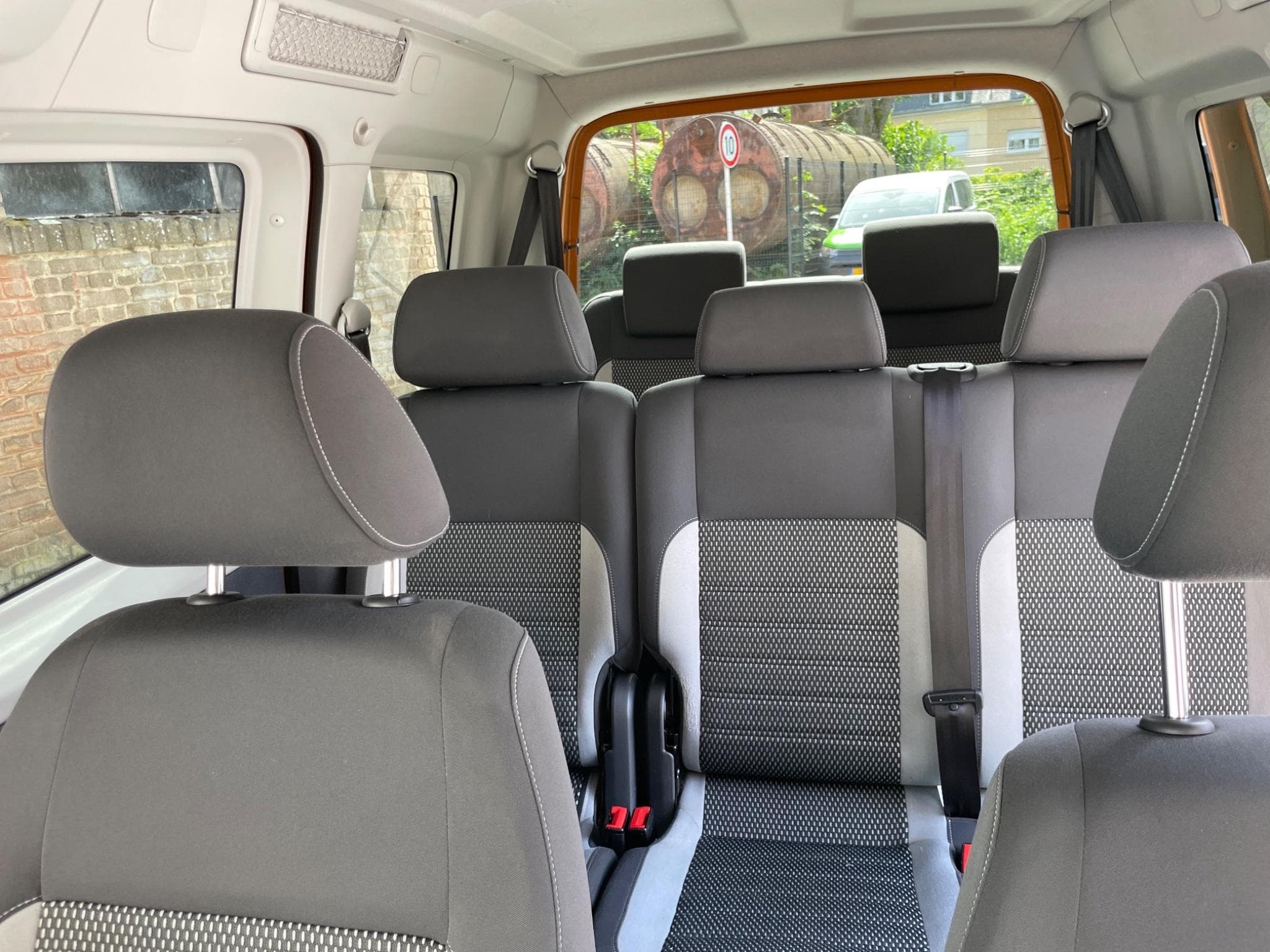VW Caddy Cross DSG 7 seats (2013) - Photo 10