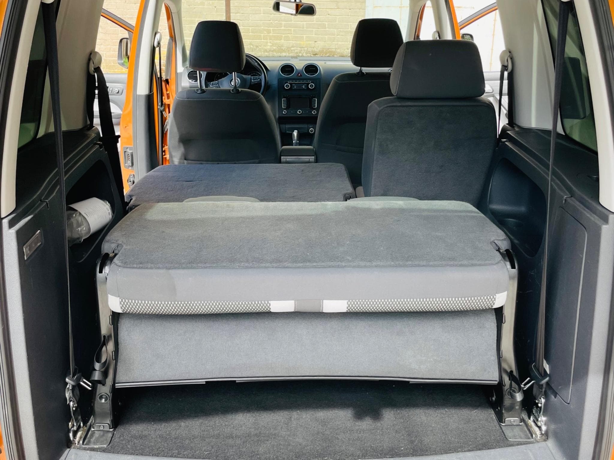 VW Caddy Cross DSG 7 seats (2013) - Photo 13