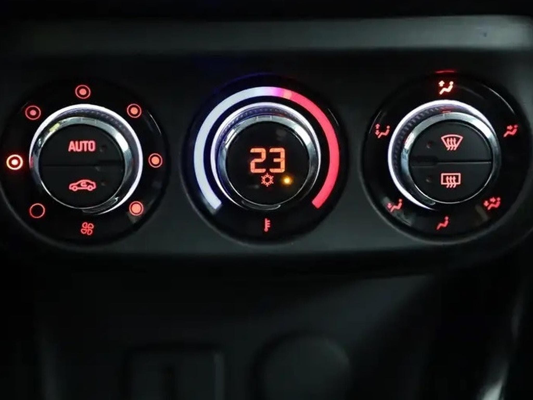 Opel Corsa 1.0 Turbo Start/Stop Innovation (2018) - Photo 7