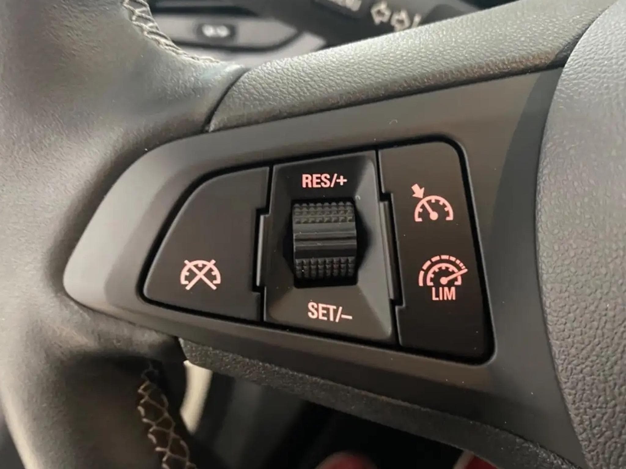 Opel Corsa 1.0 Turbo Start/Stop Innovation (2018) - Photo 11