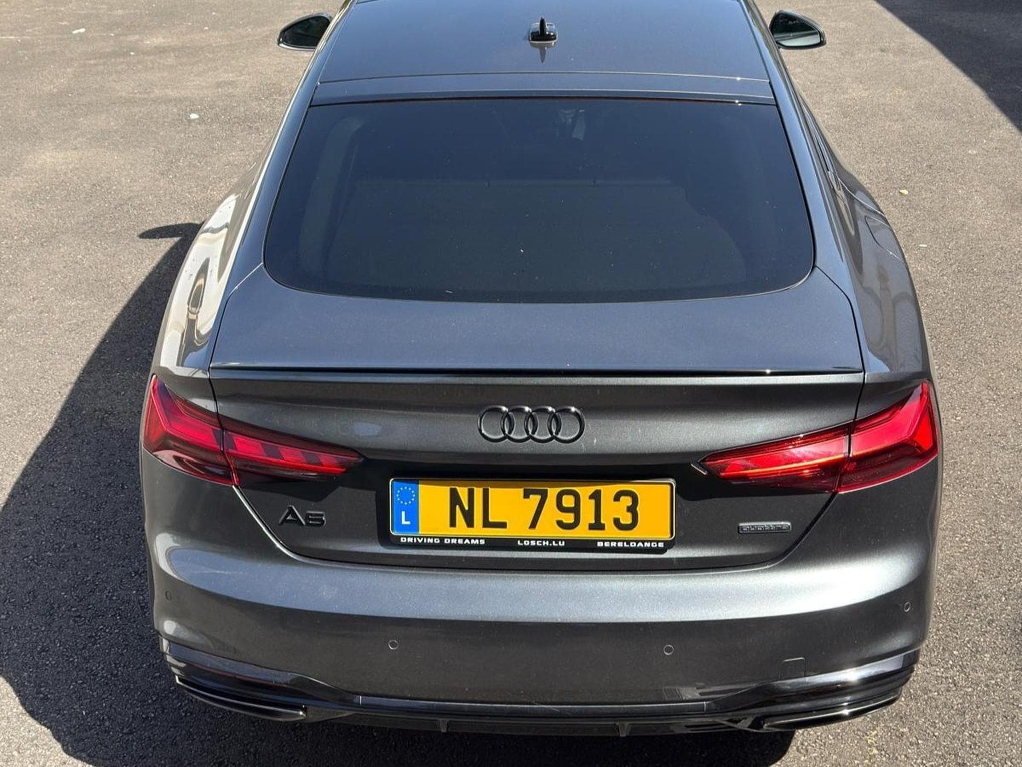 Audi A5 S-line (2023) - Photo 2
